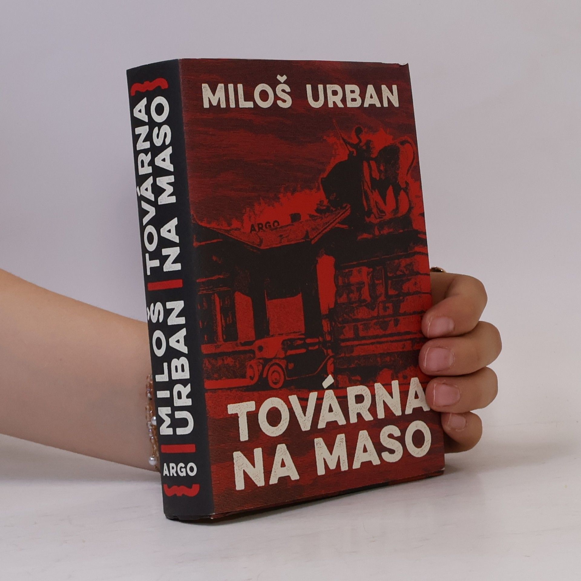 Miloš Urban Továrna na maso