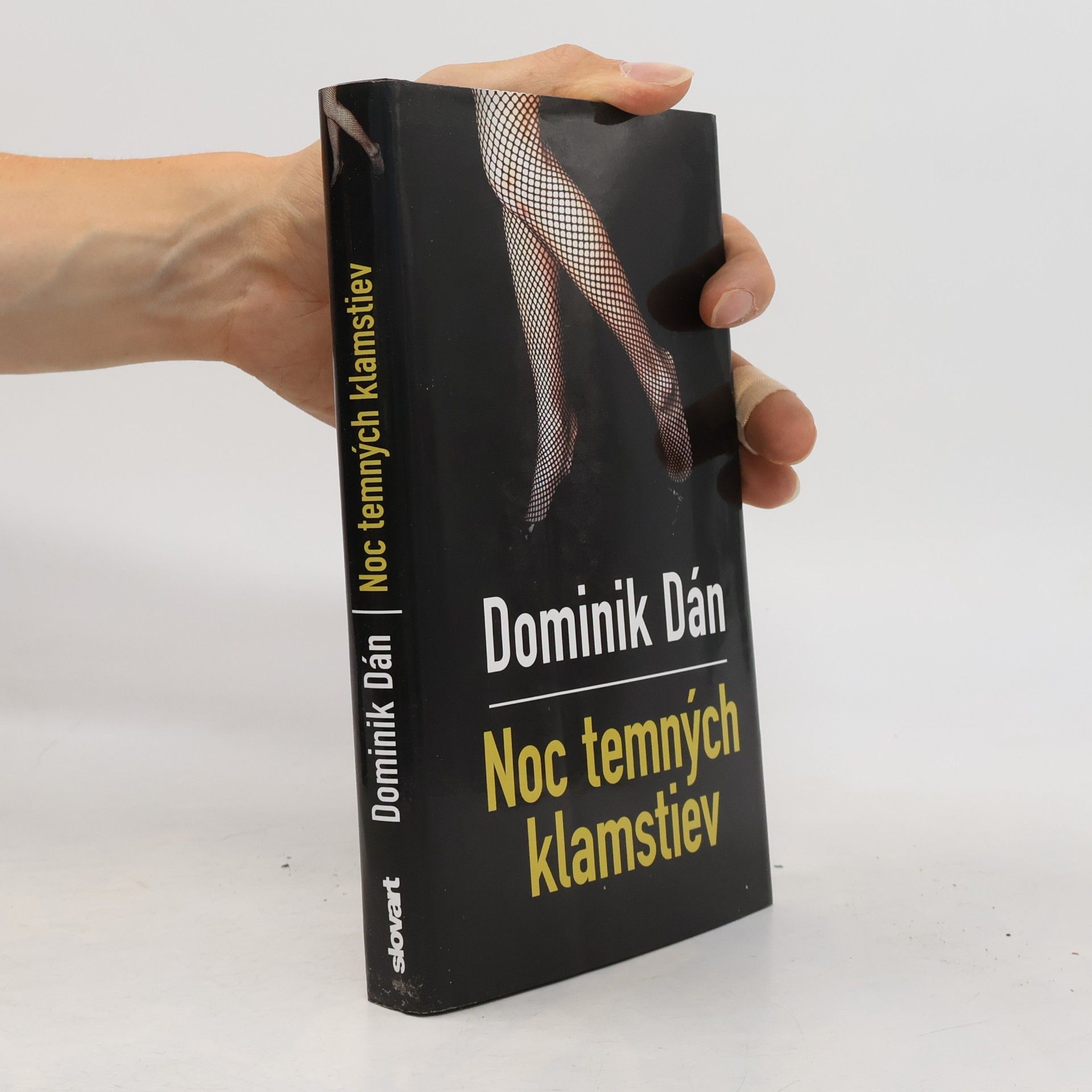 Dominik Dán Noc temných klamstiev