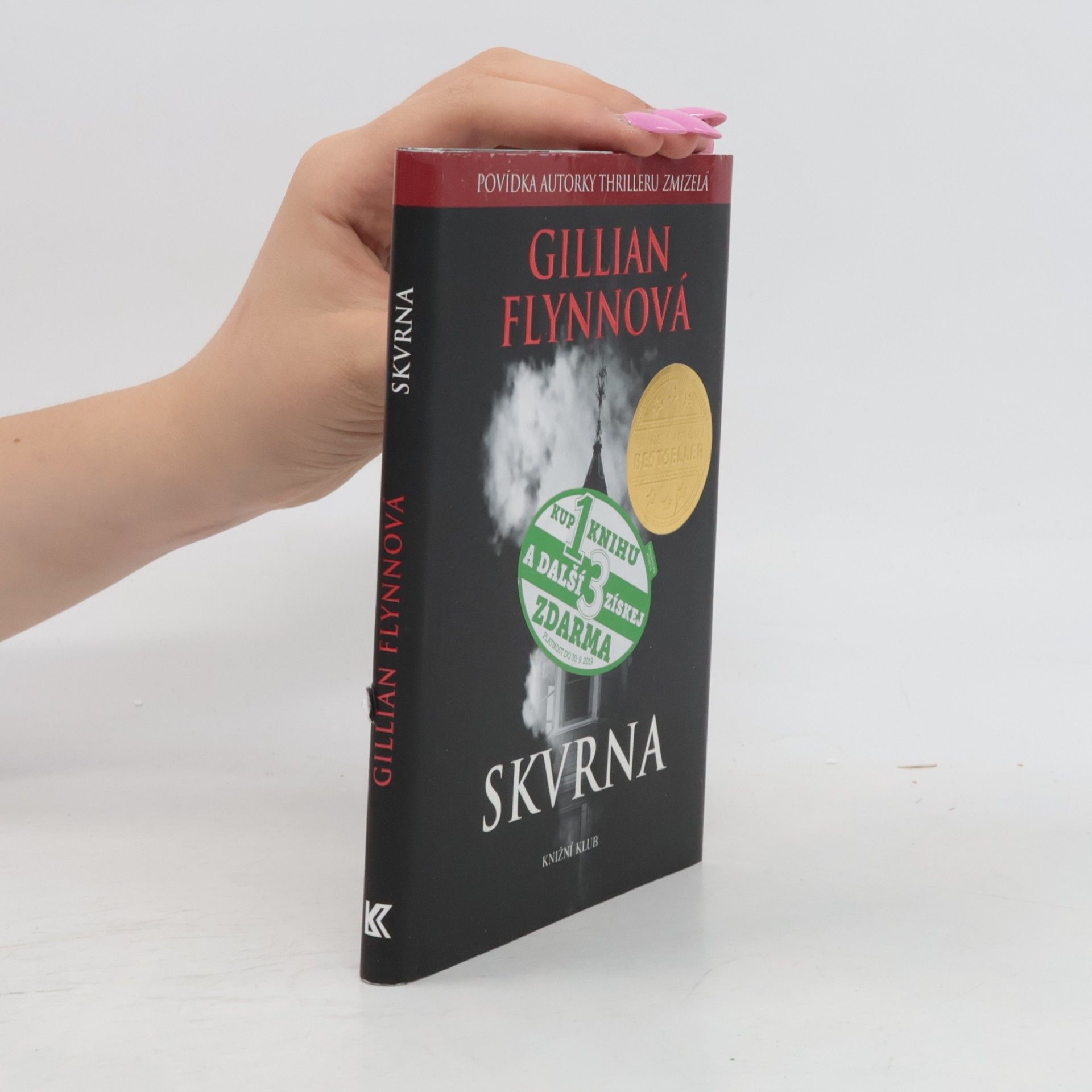 Gillian Flynn Skvrna