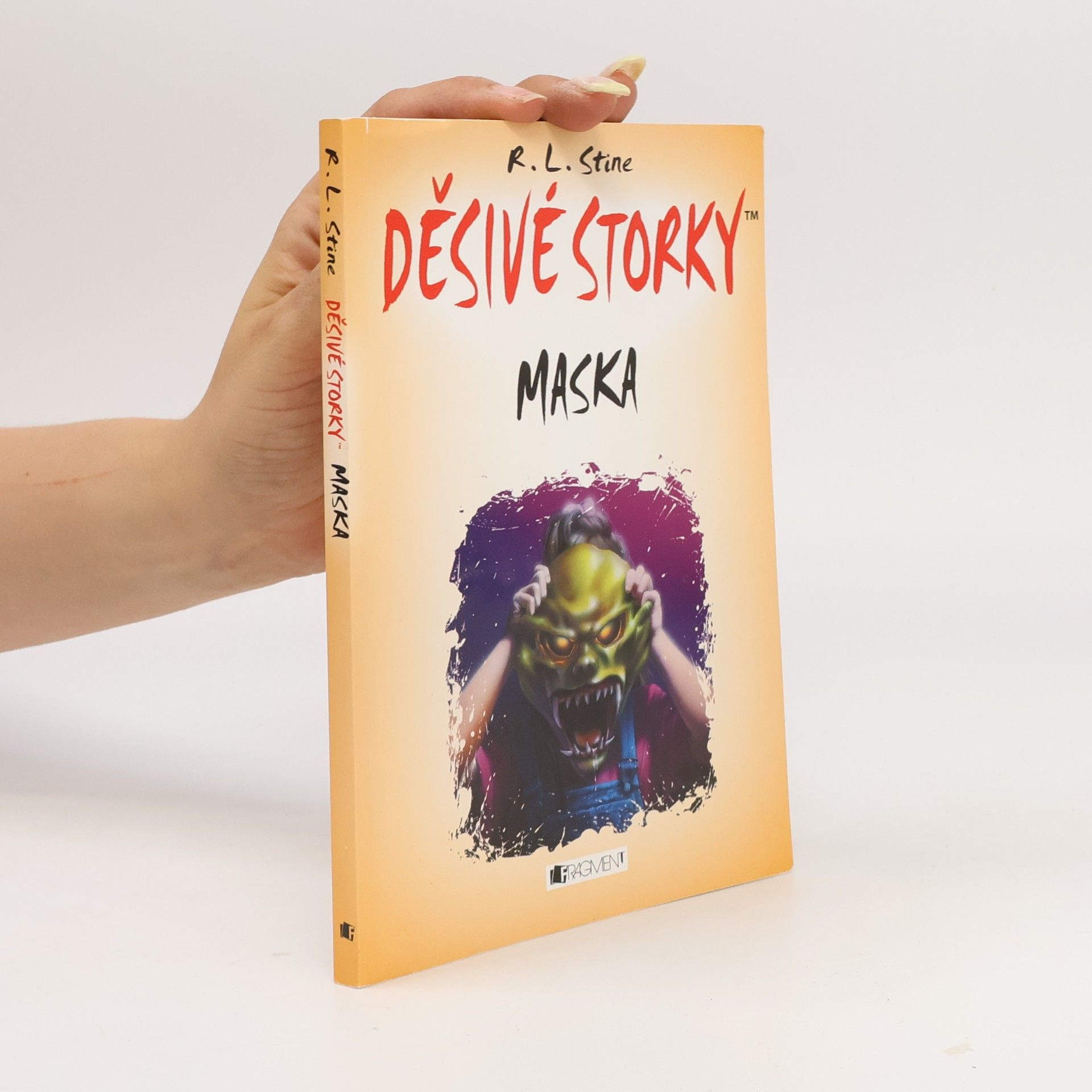 Děsivé storky - Maska