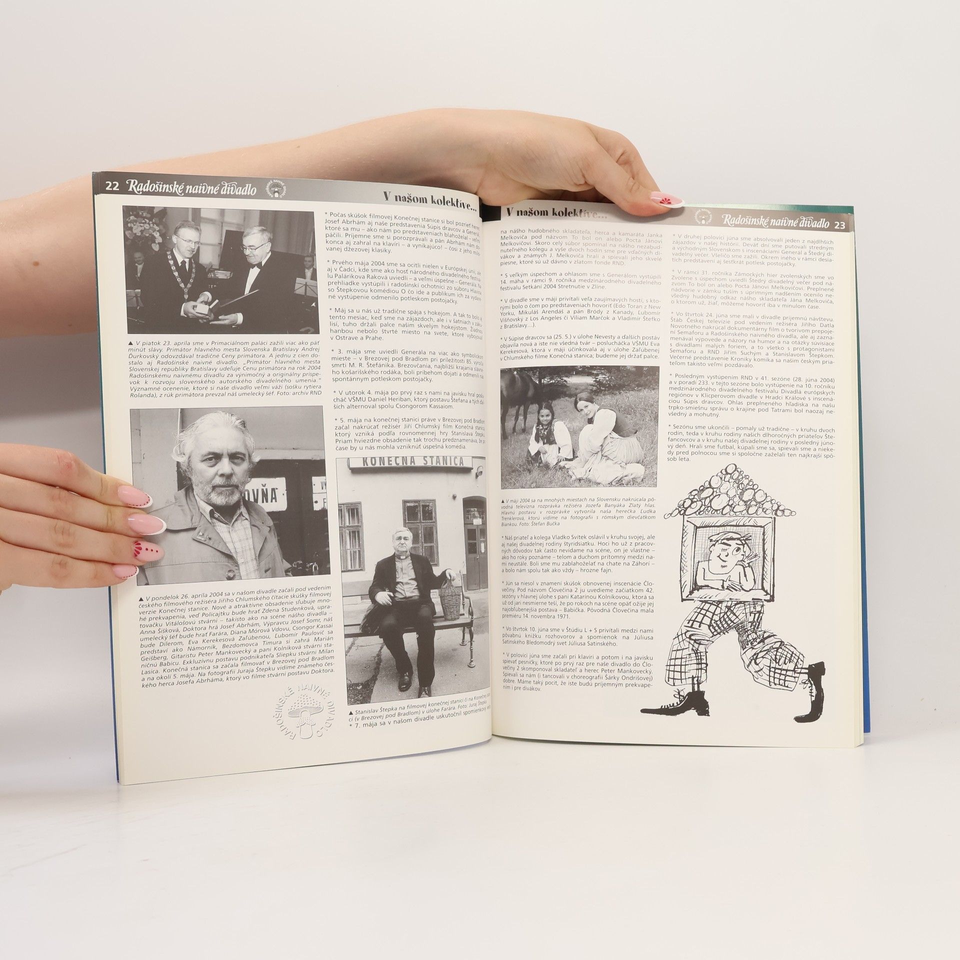 Autorenkollektiv Radošinské naivné divadlo. Revue 12. Správa o 41. sezóne (2003/2004)