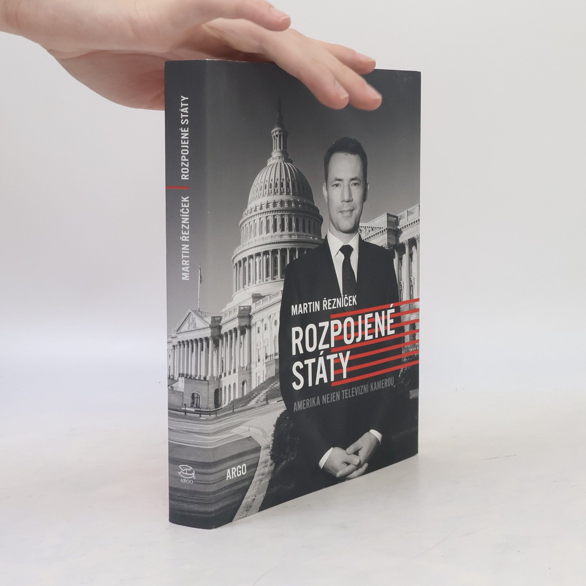 Martin Řezníček Rozpojené státy: Amerika nejen televizní kamerou