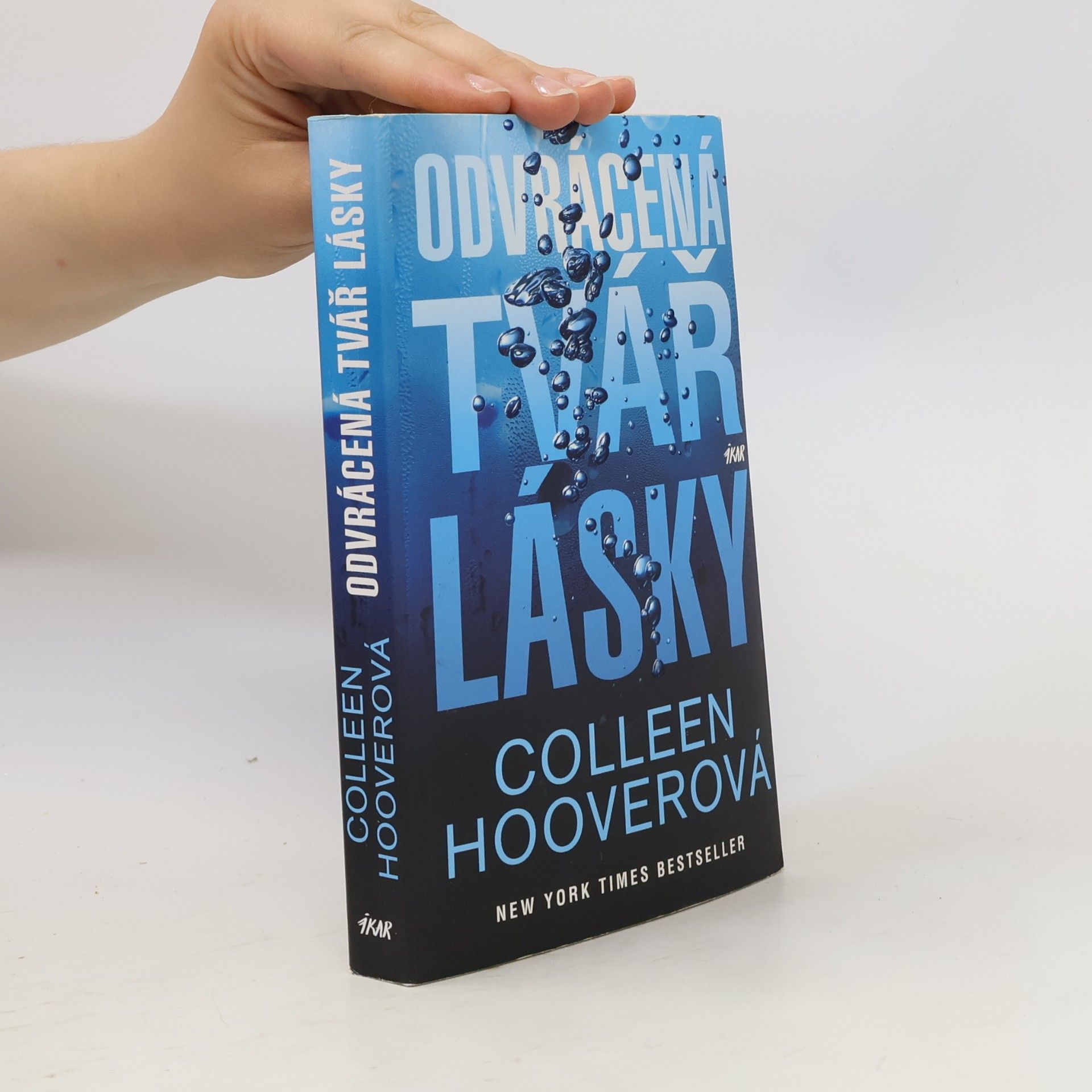 Colleen Hoover Odvrácená tvář lásky