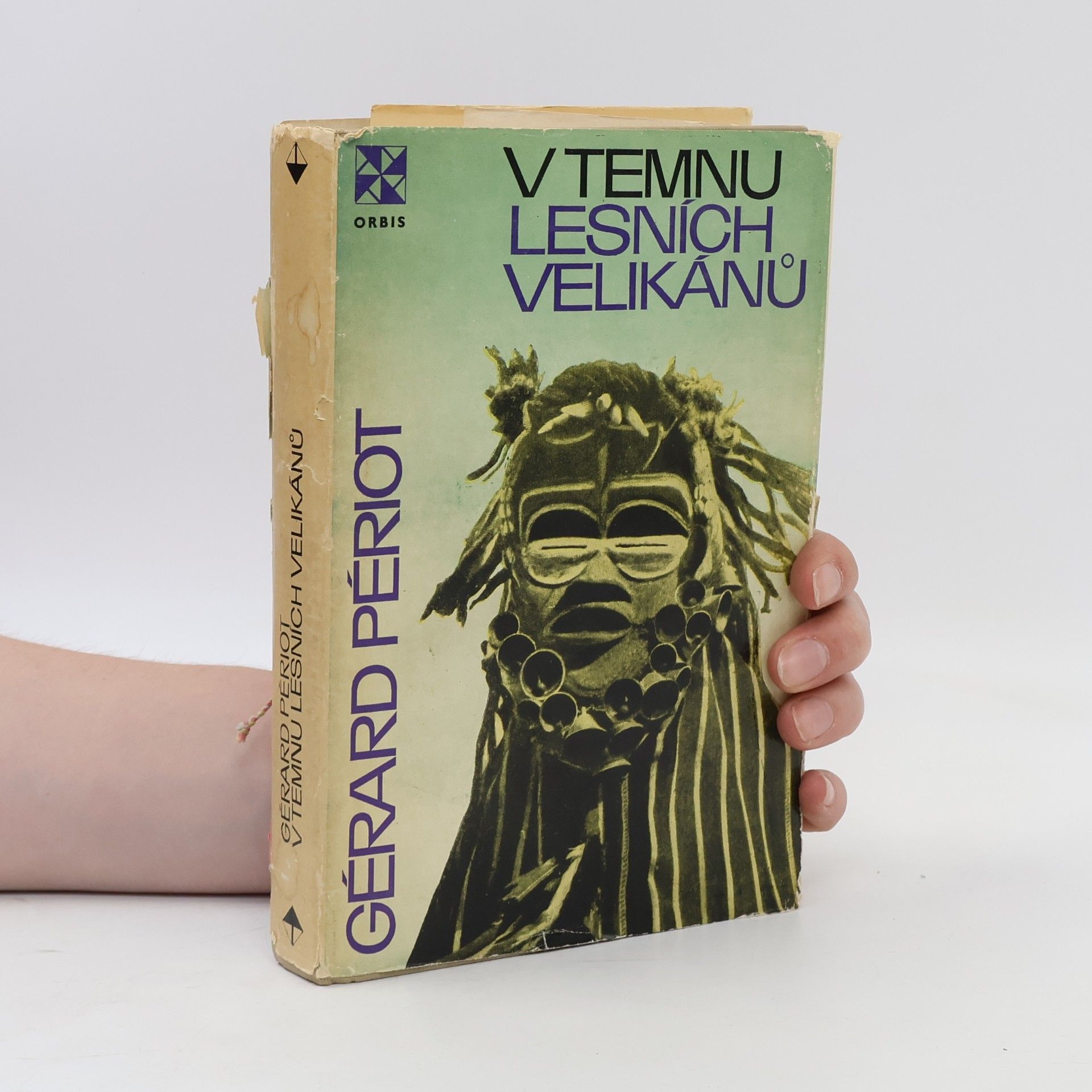 Gérard Périot V temnu lesních velikánů