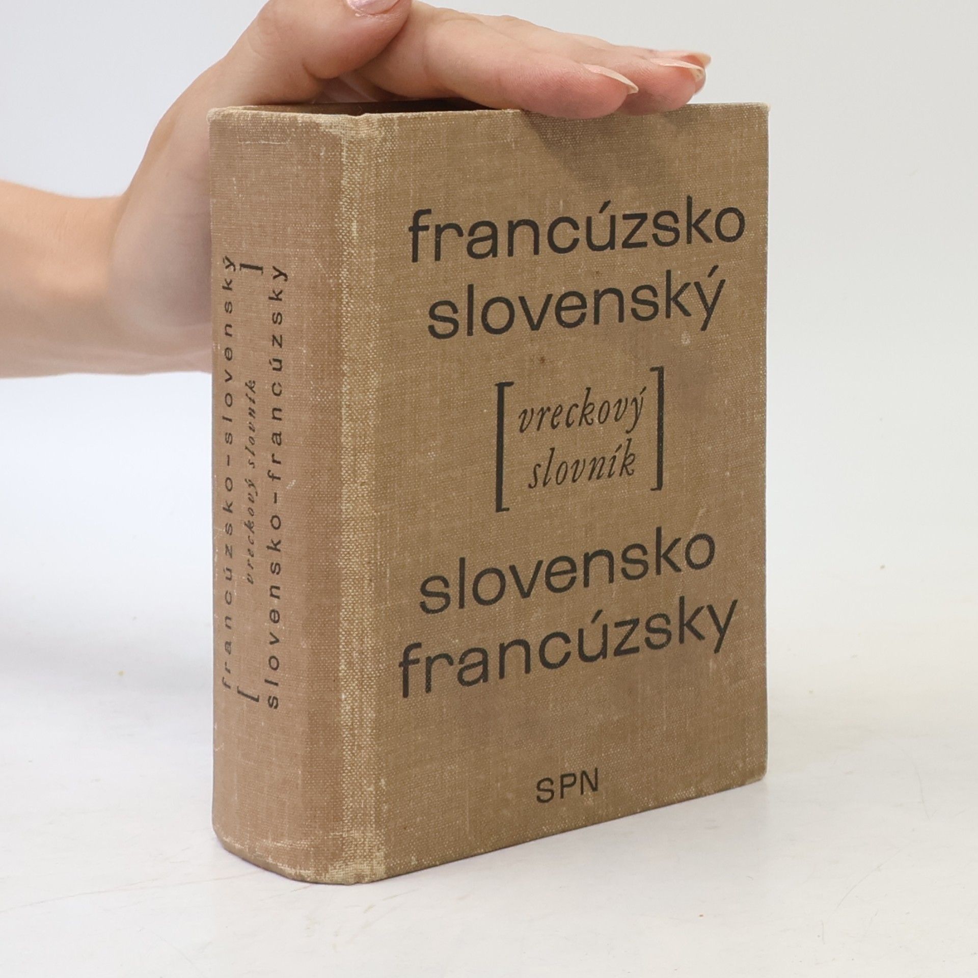 Francúzsko - slovenský a slovensko - francúzsky vreckový slovník