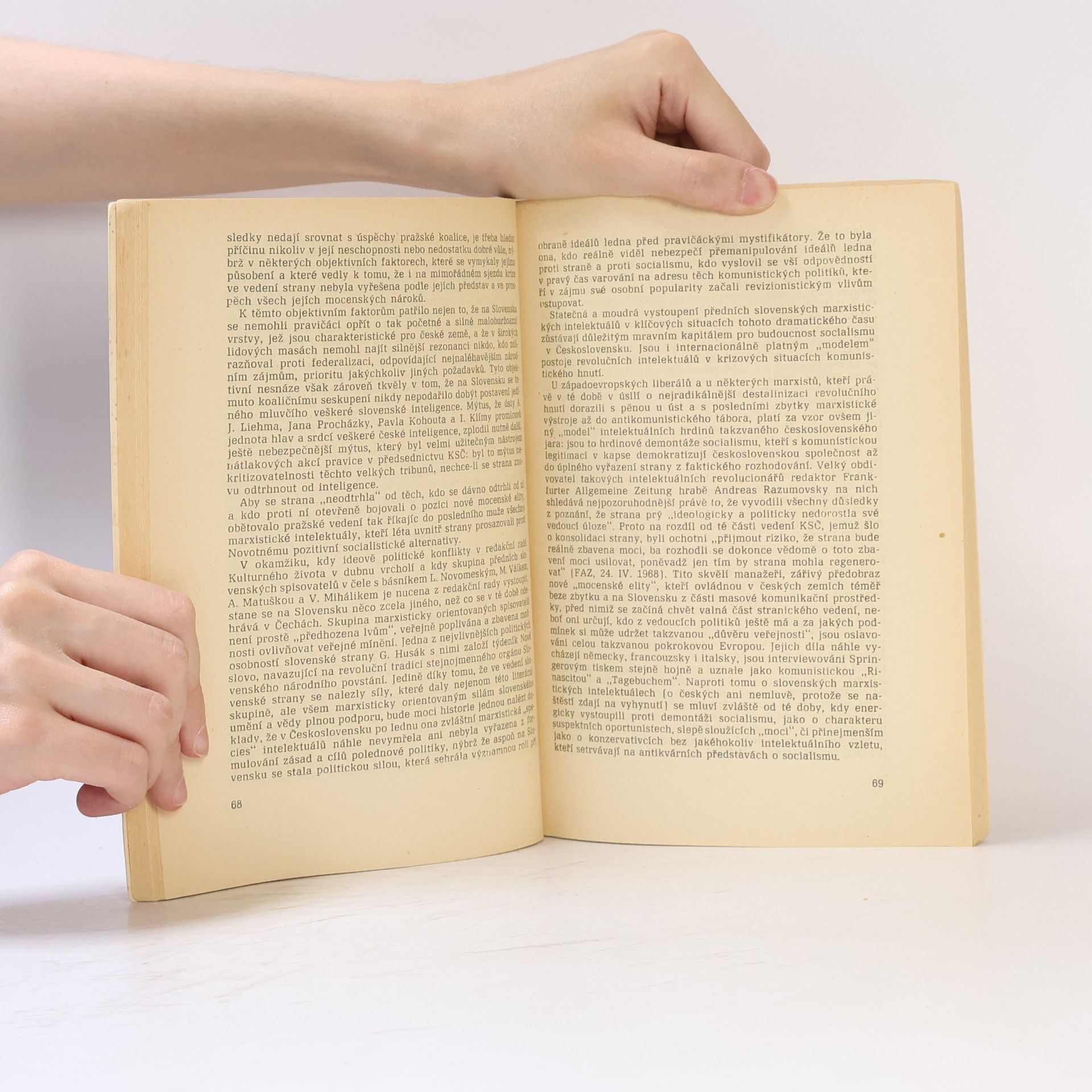 Jiří Hájek Mýtus a realita ledna 1968