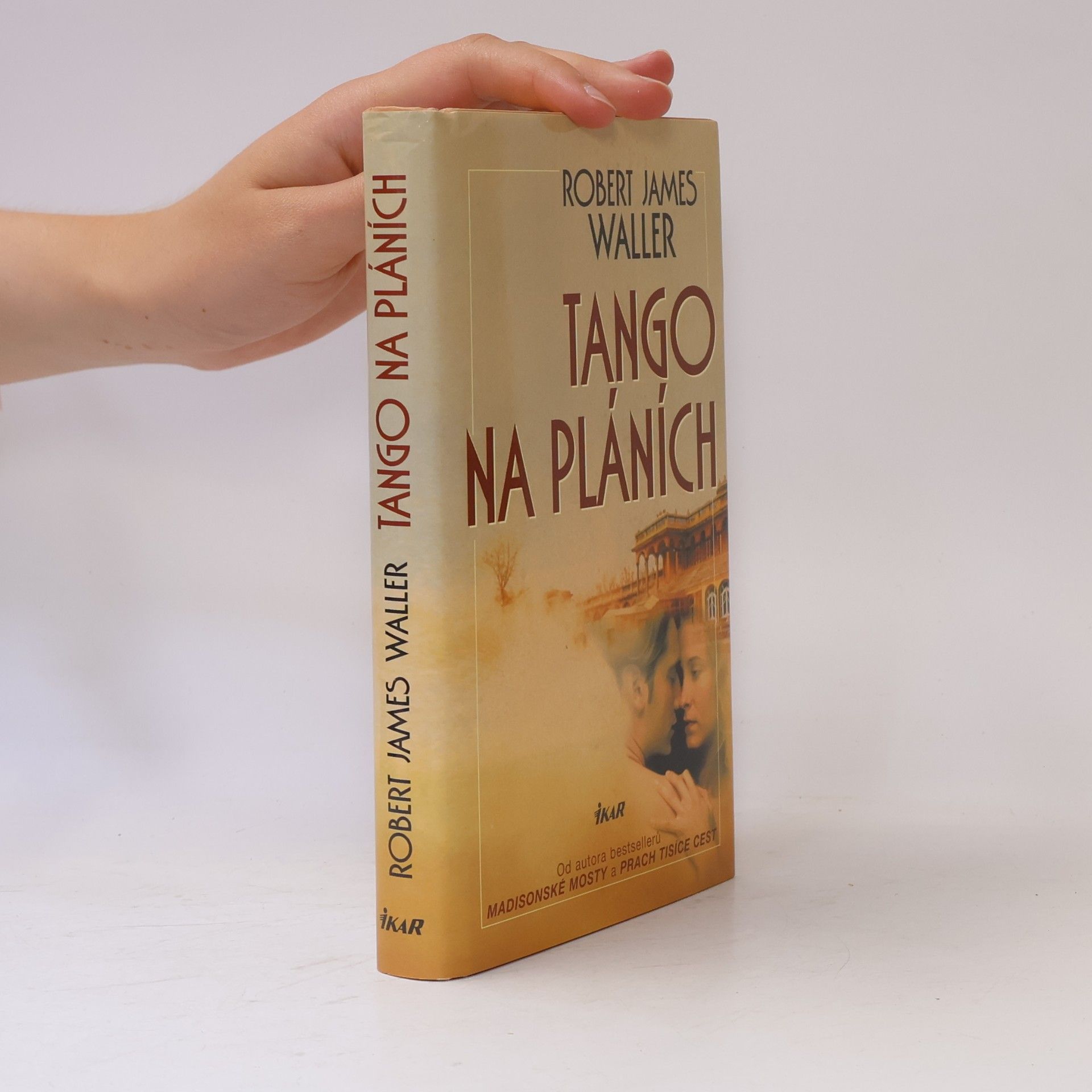 Robert James Waller Tango na pláních