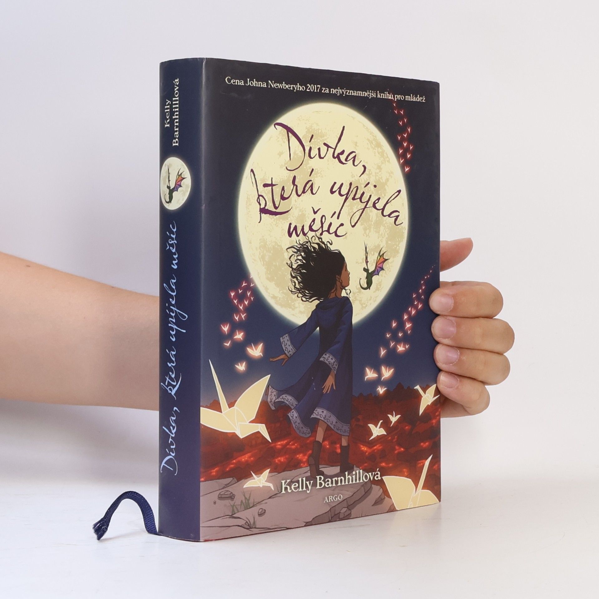 Kelly Barnhill Dívka, která upíjela měsíc