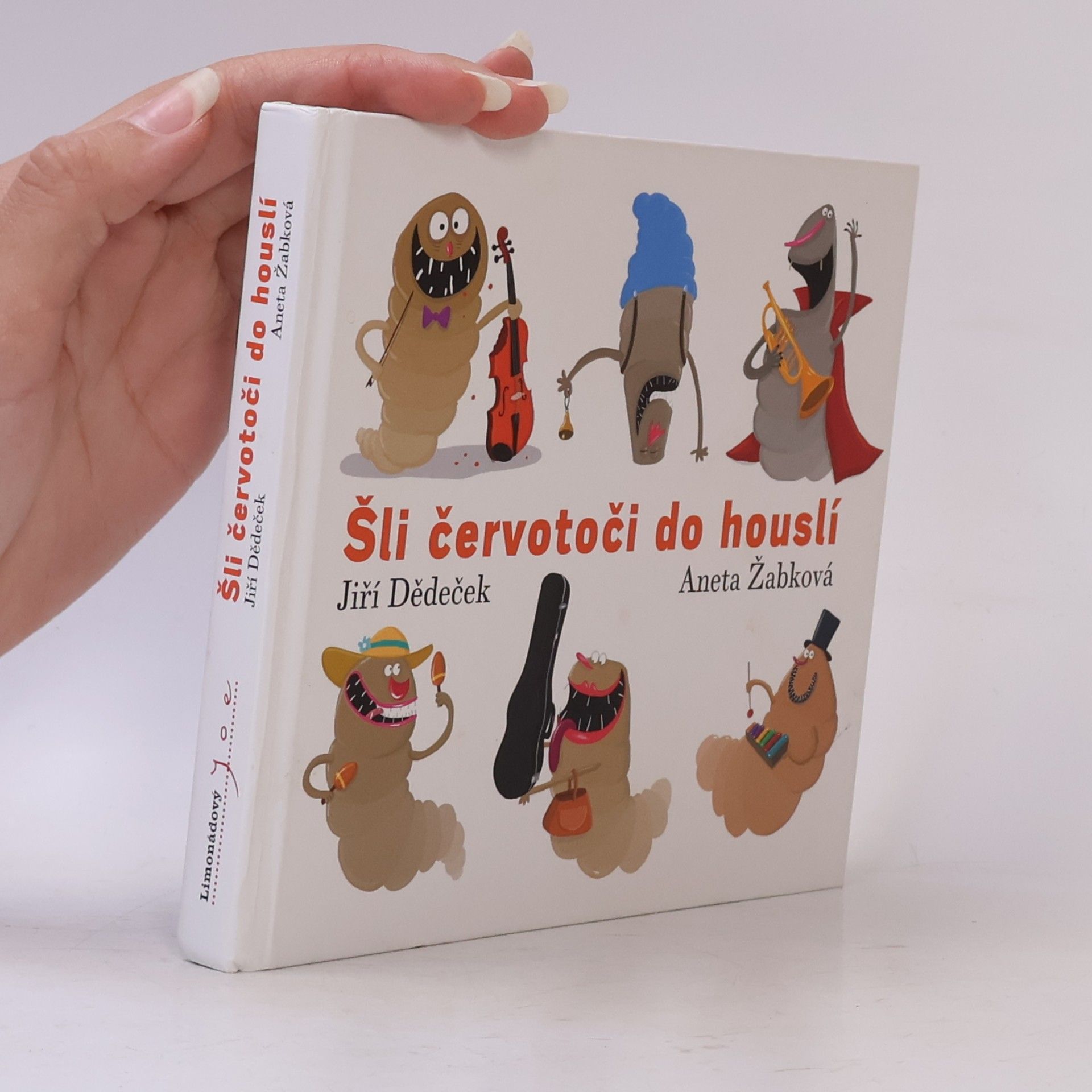 Jiří Dědeček Šli červotoči do houslí