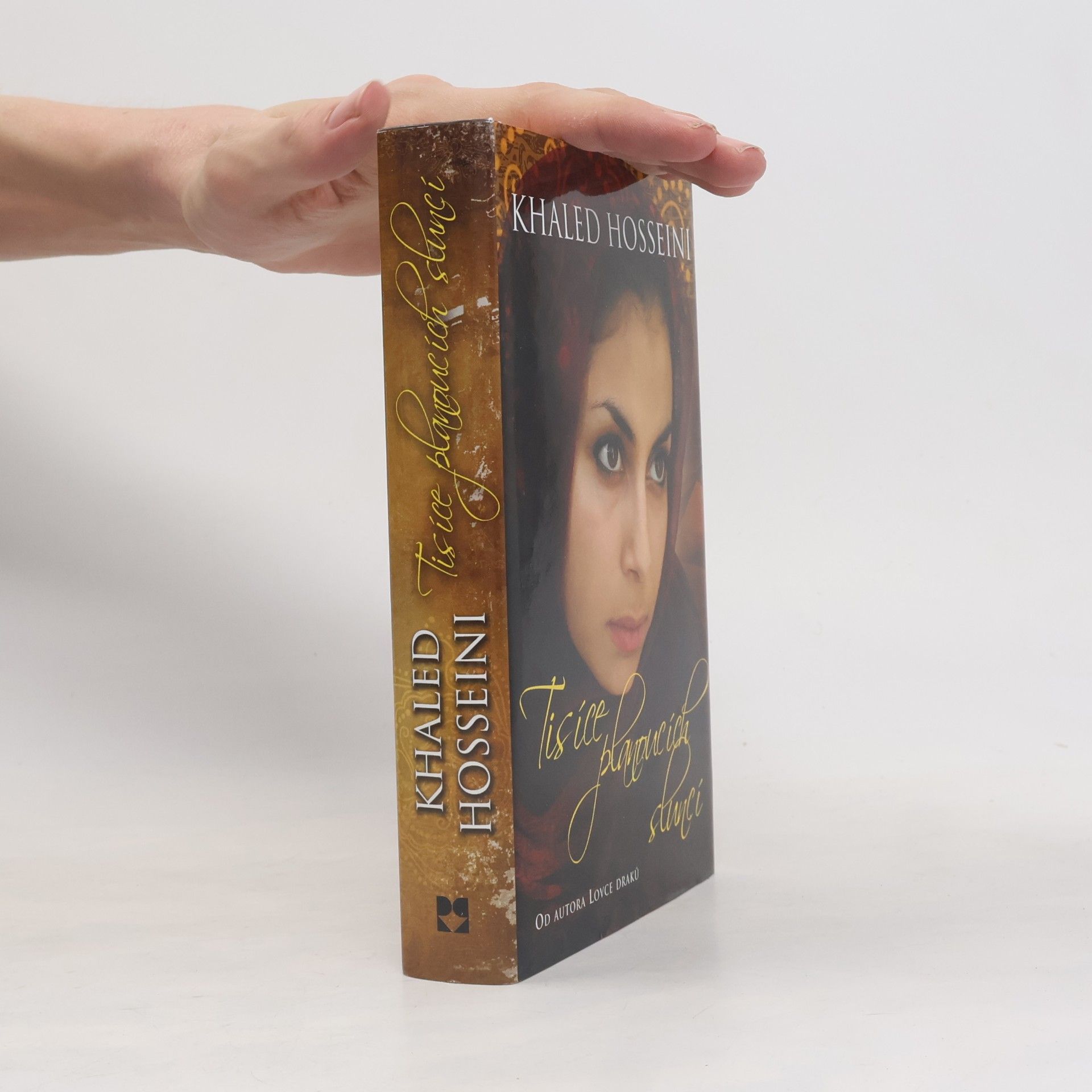 Khaled Hosseini Tisíce planoucích sluncí