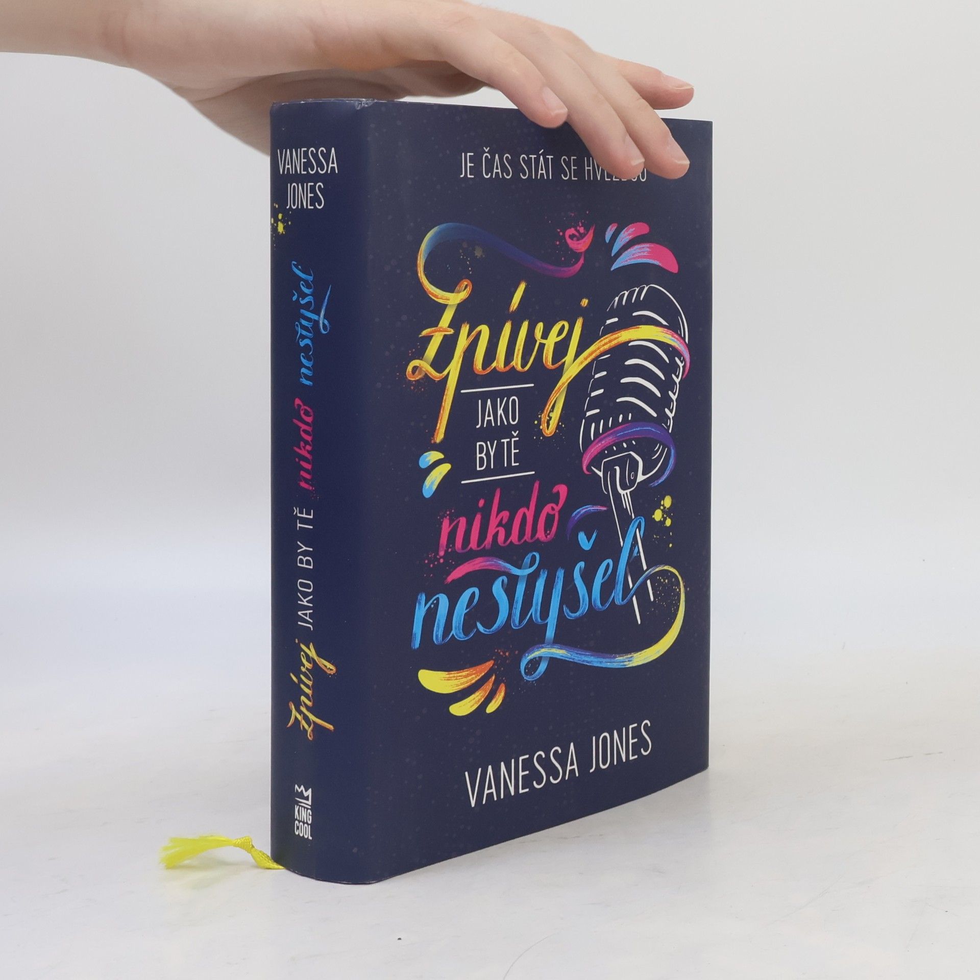 Vanessa Jones Zpívej, jako by tě nikdo neslyšel