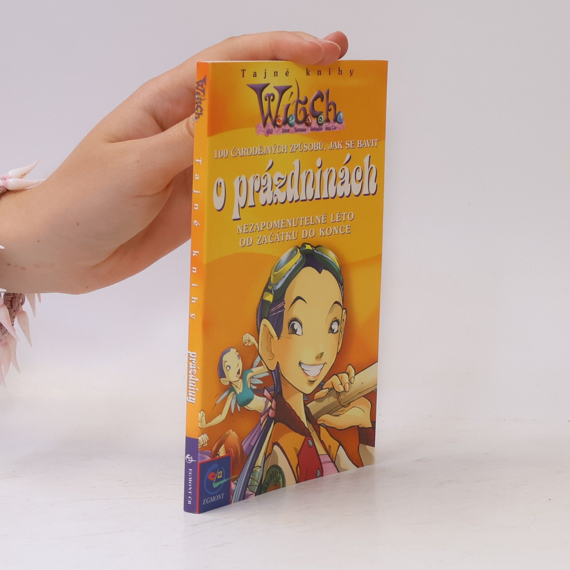 Elisabetta Gnone 100 čarodějných způsobů, jak se bavit o prázdninách