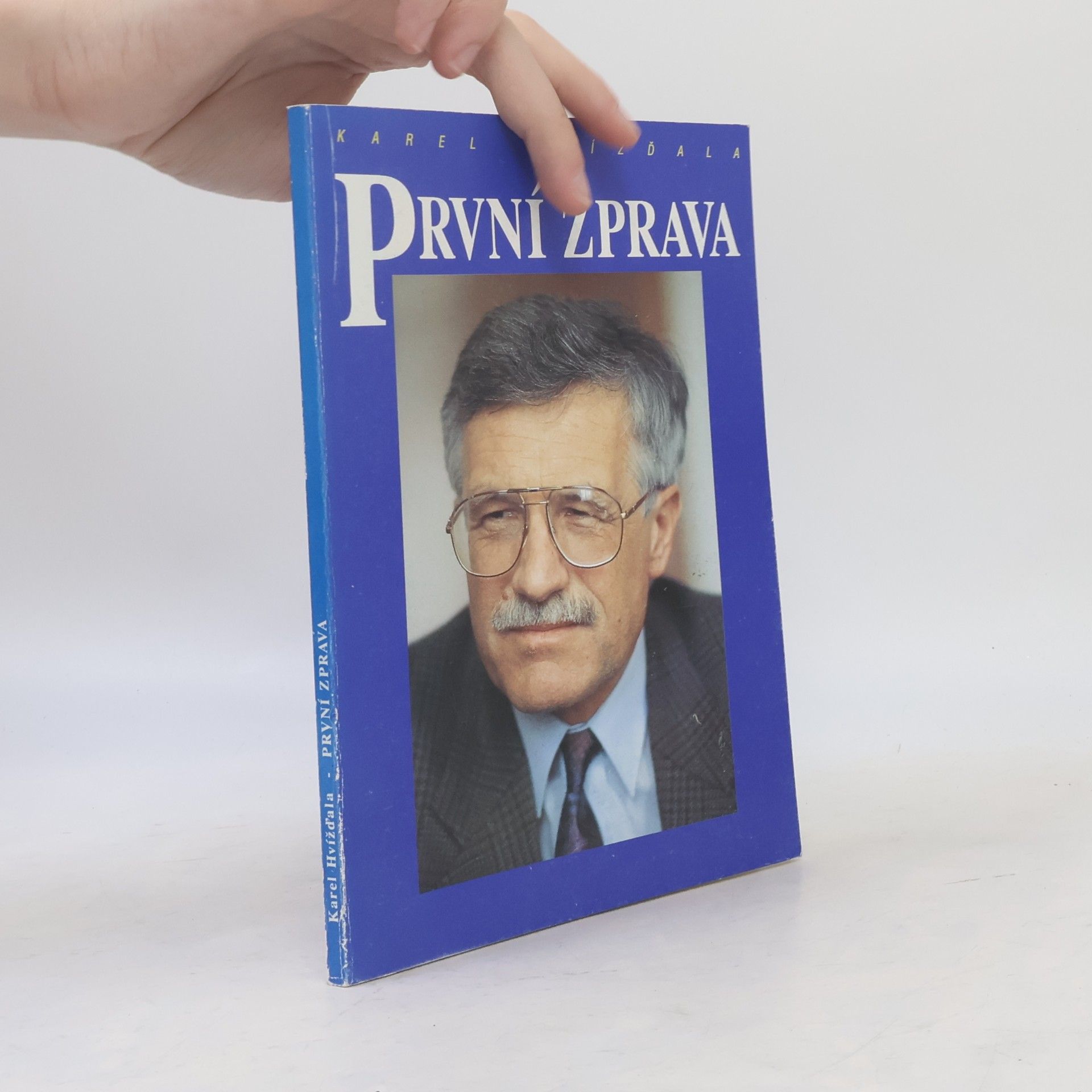 První zprava
