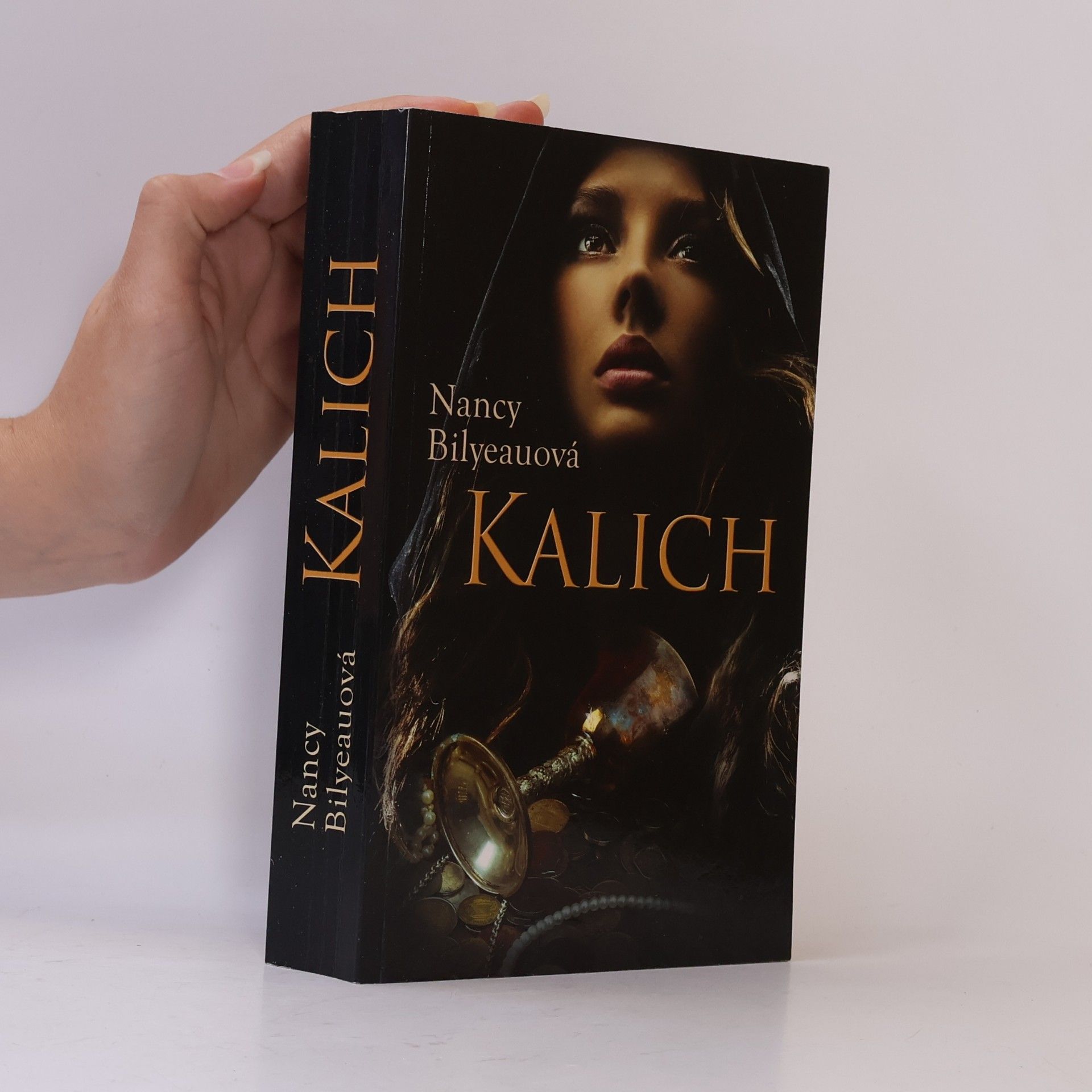 Nancy Bilyeau Kalich