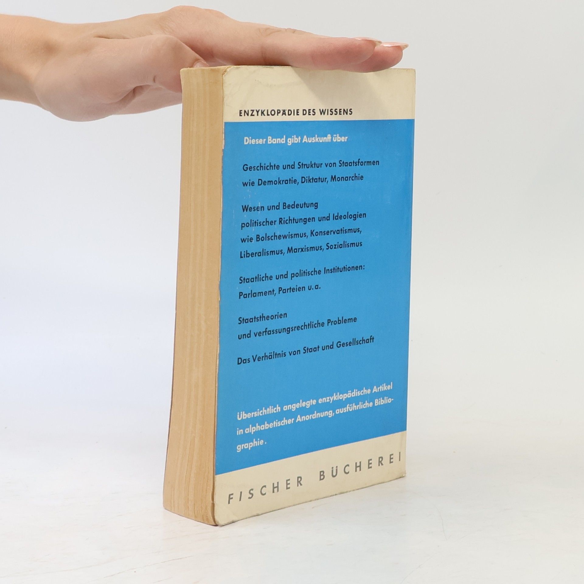 Various authors Staat und Politik 2
