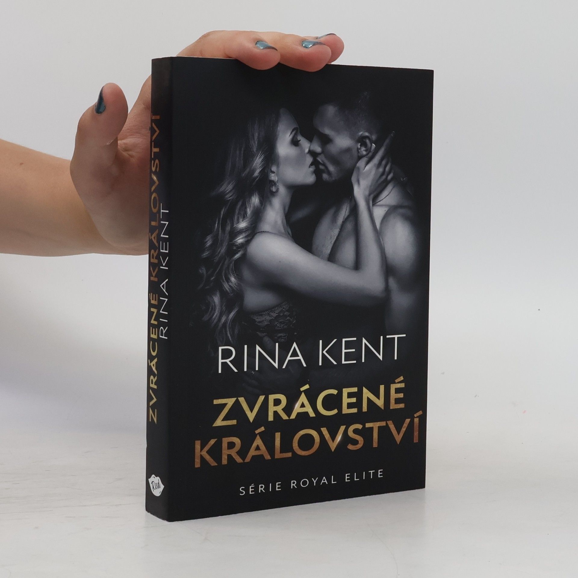 Rina Kent Zvrácené království