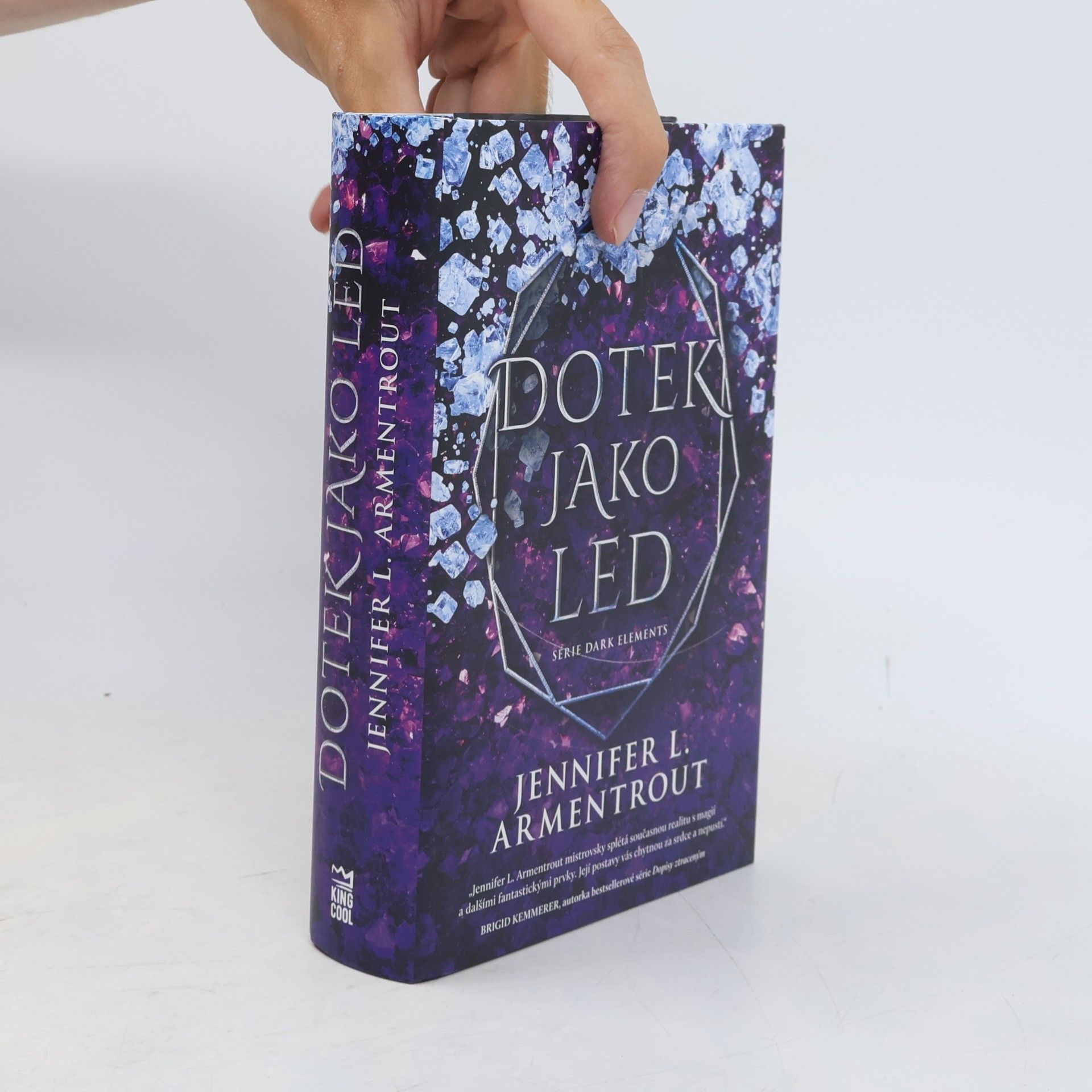 Jennifer L. Armentrout Dotek jako led
