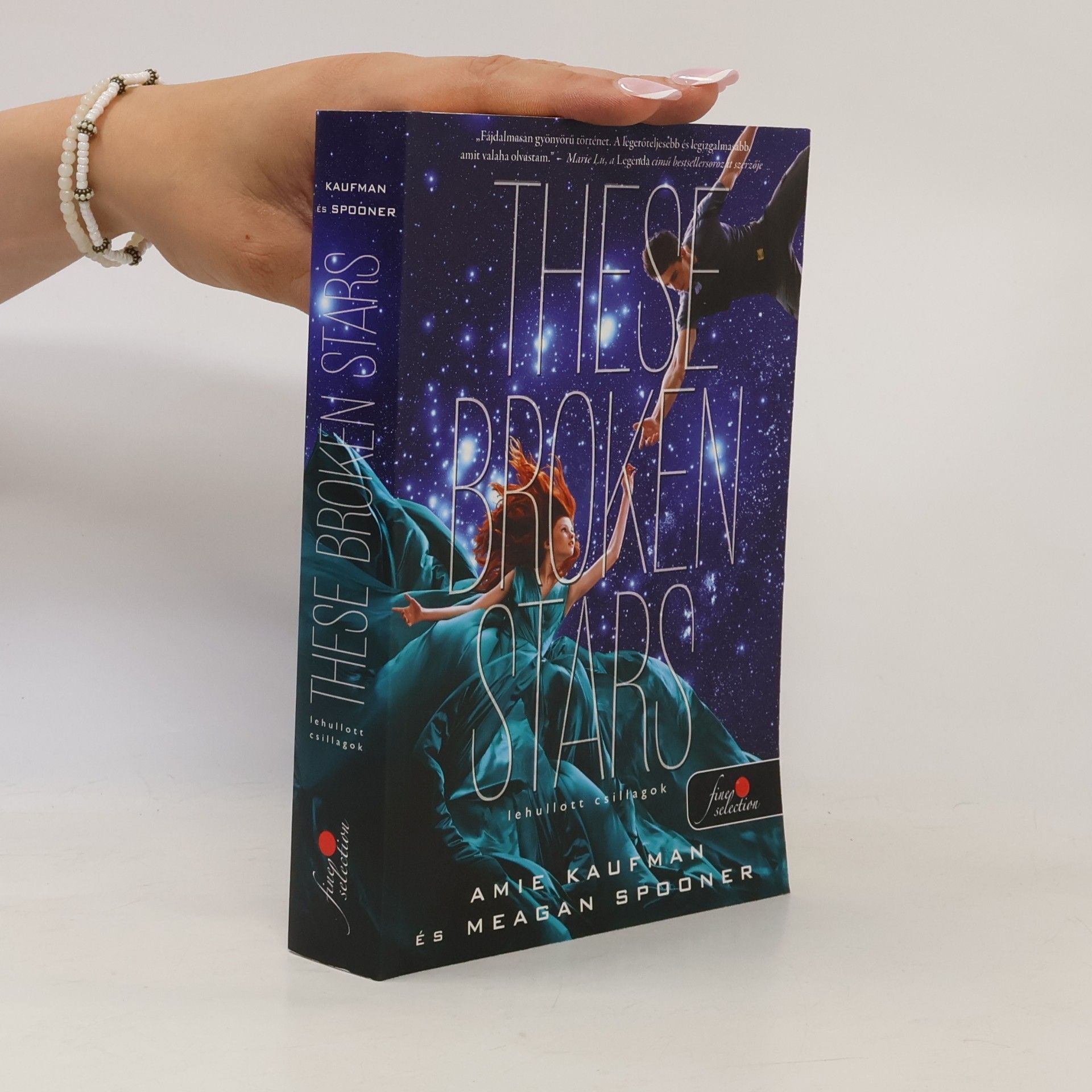 Tibor Ipacs These Broken Stars – Lehullott csillagok