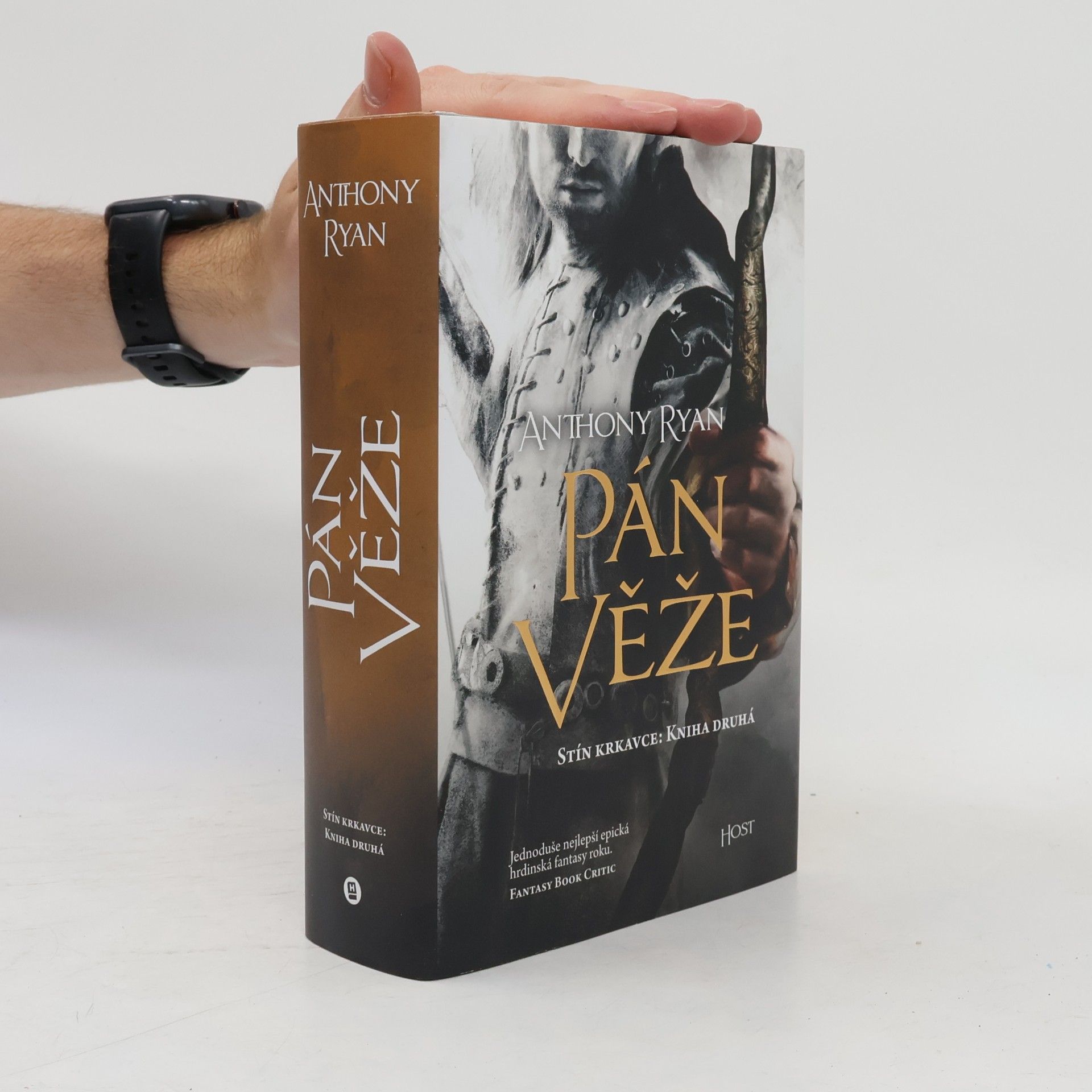 Anthony Ryan Pán věže: stín krkavce. Kniha druhá