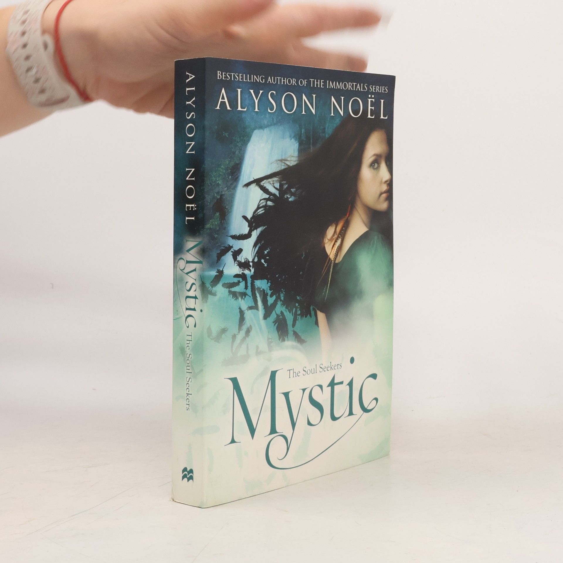 Alyson Noël Mystic