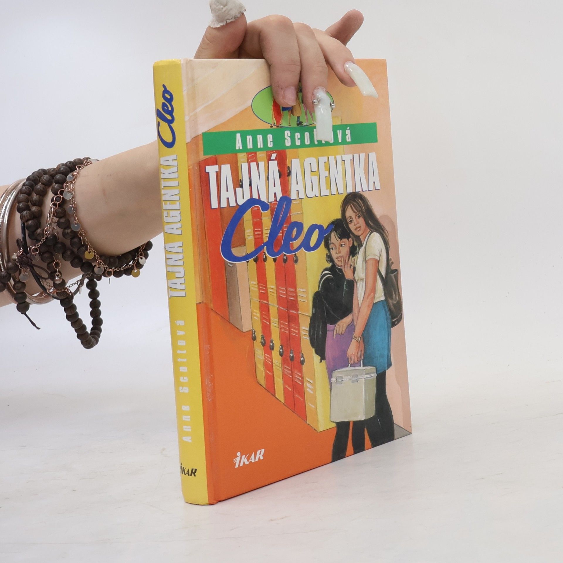 Anne Scott Tajná agentka Cleo