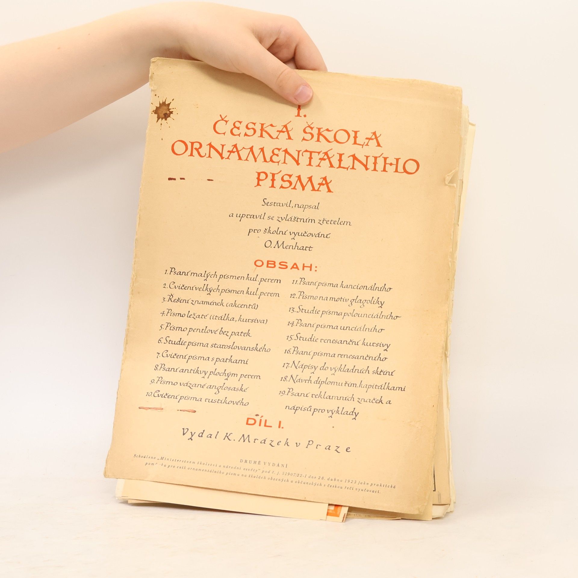 O. Menhart I. Česká škola ornamentálního písma. Díl I.