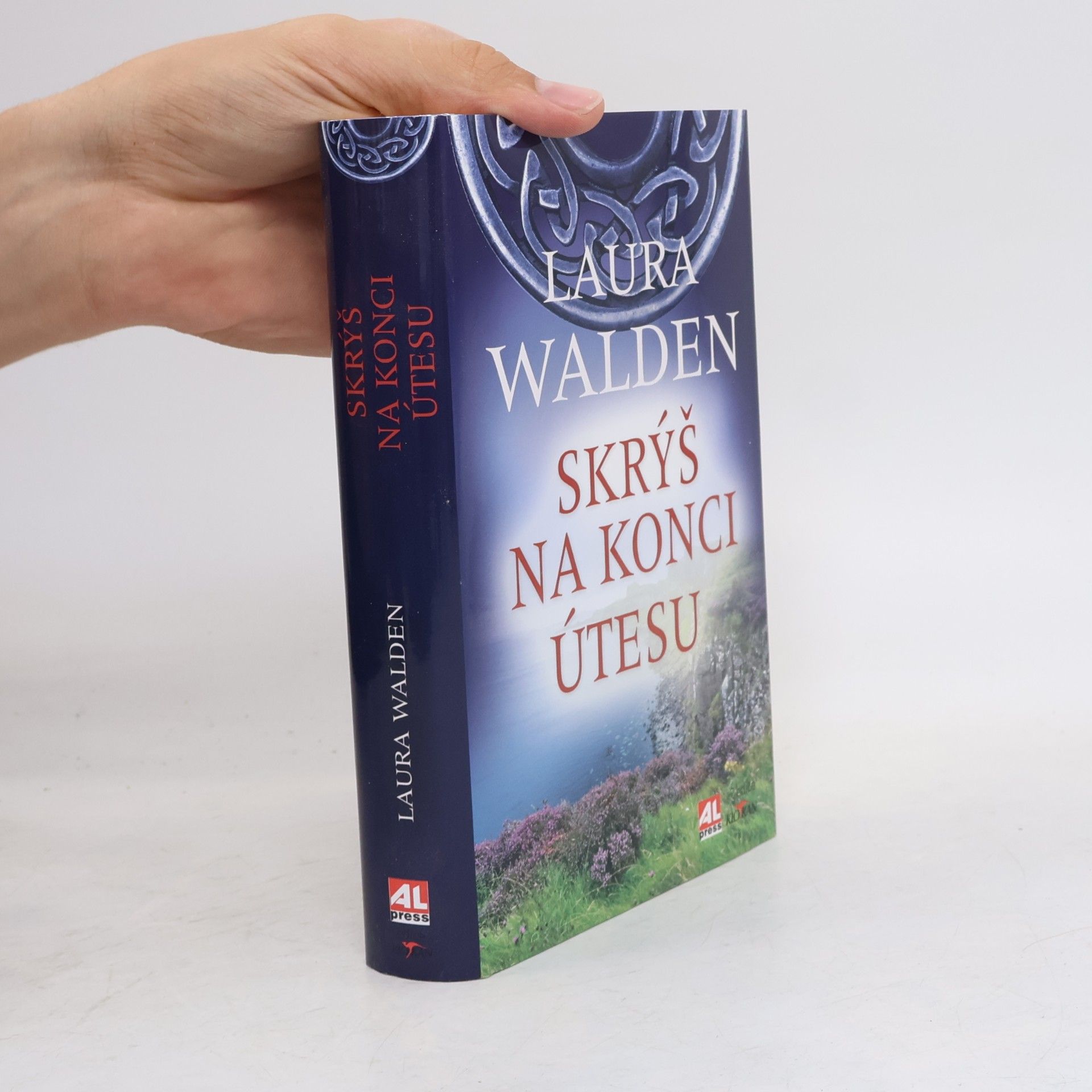 Laura Walden Skrýš na konci útesu