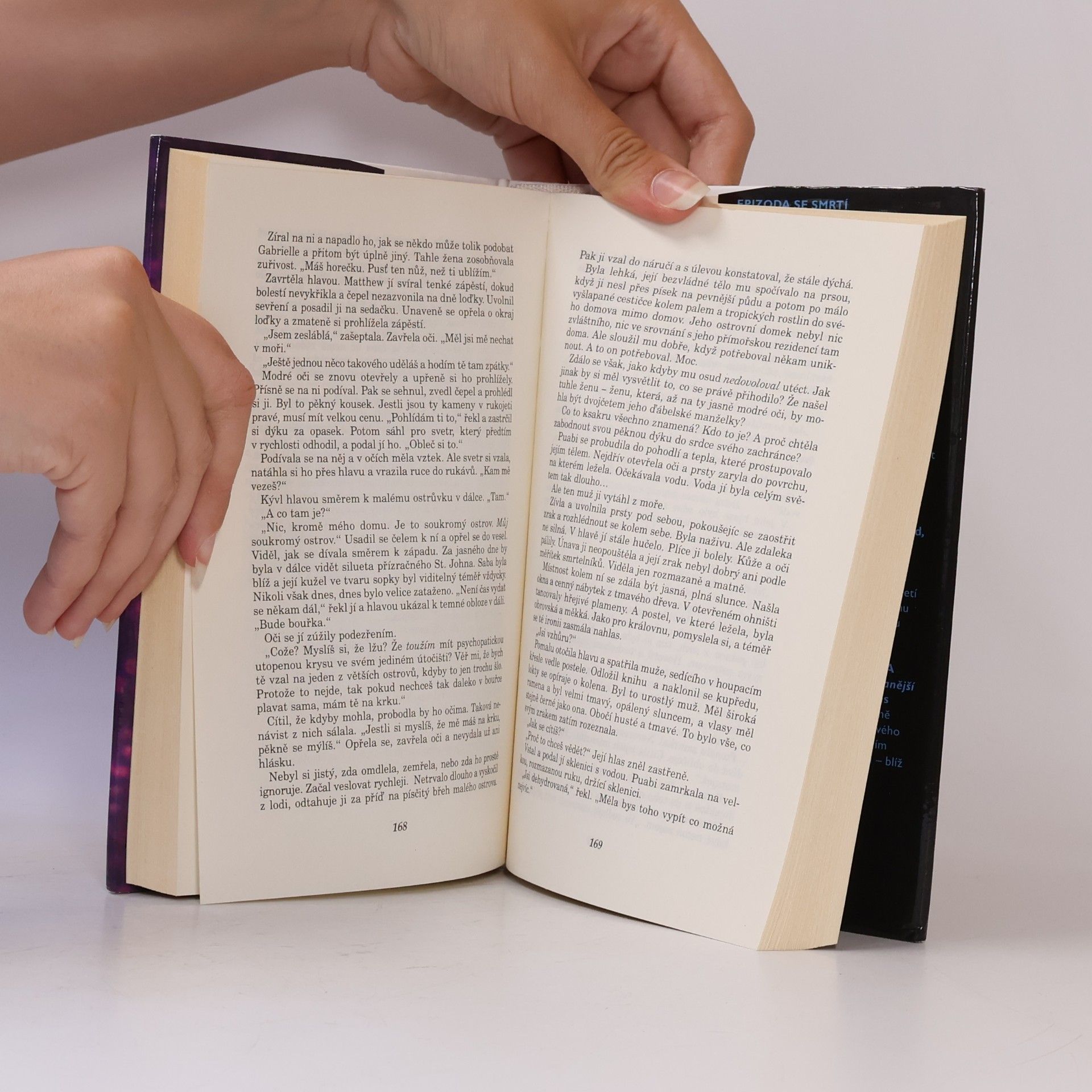 Nora Roberts Kouzla milují žár mého těla