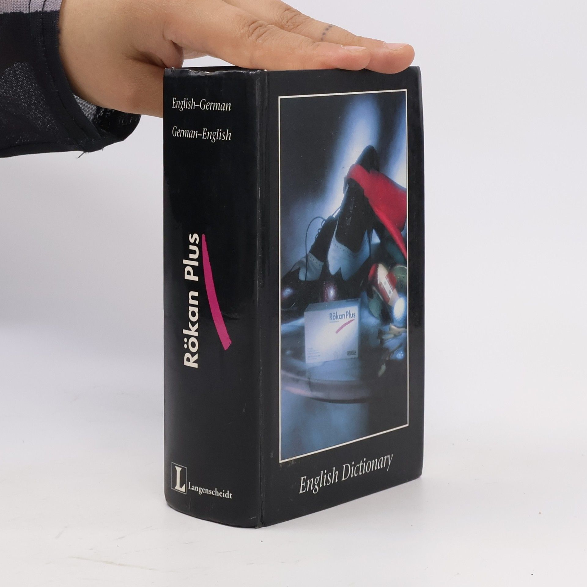 Kolektiv autorů Rökan Plus English Dictionary. English-German, German-English