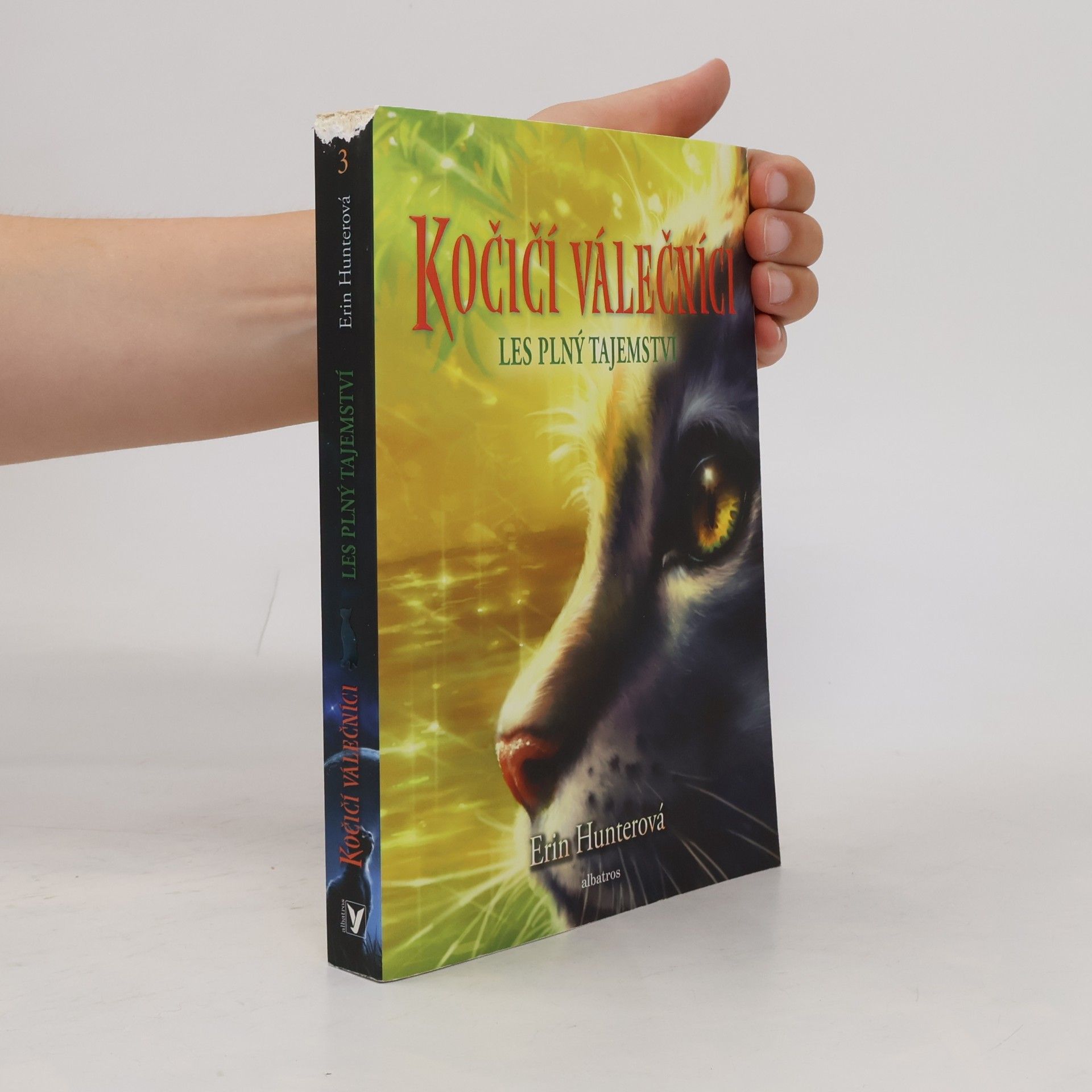 Erin Hunter Les plný tajemství. Kočičí válečníci