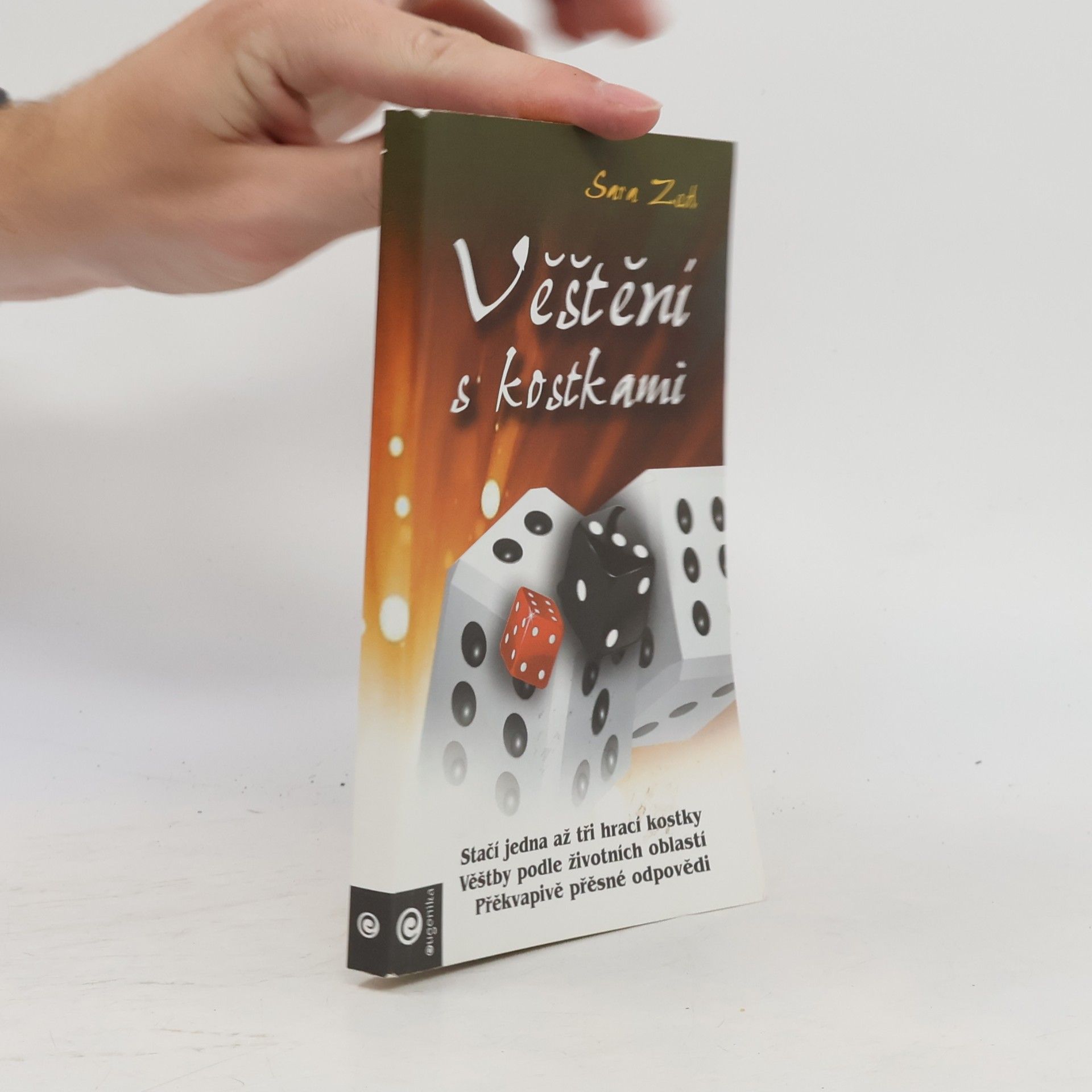 Sara Zed Věštění s kostkami