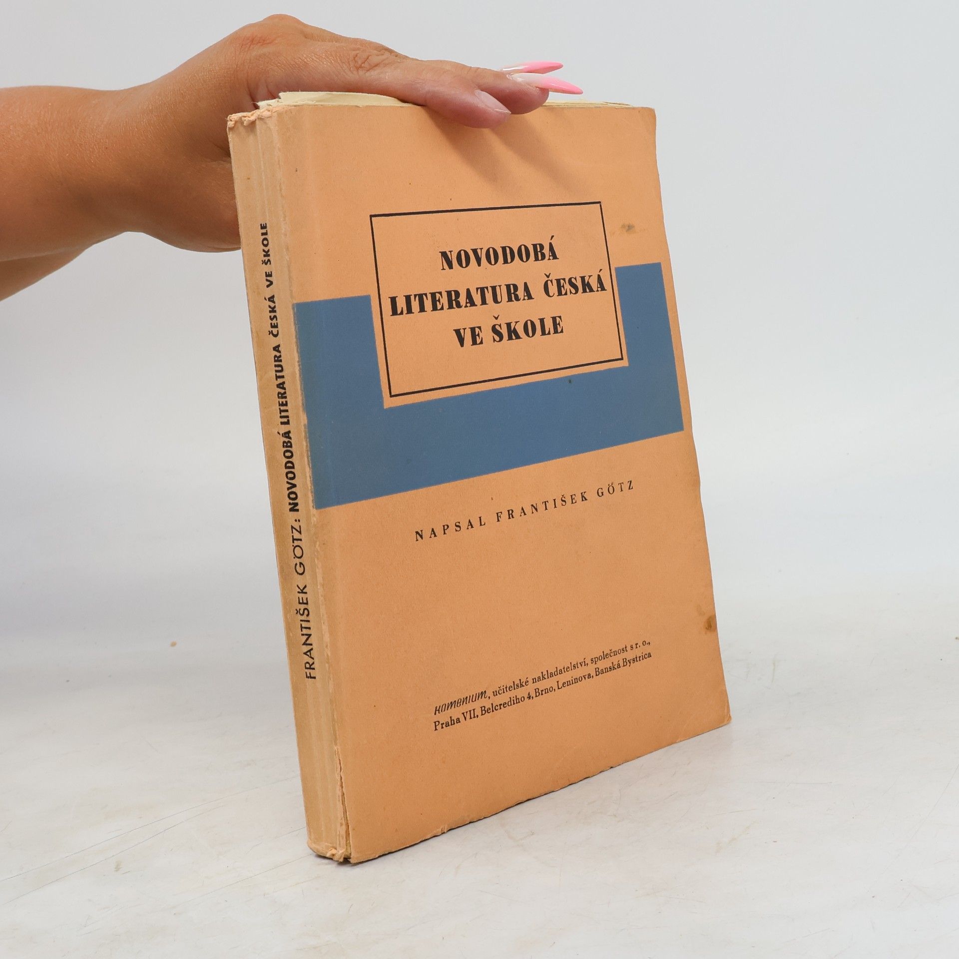 Novodobá literatura česká ve škole