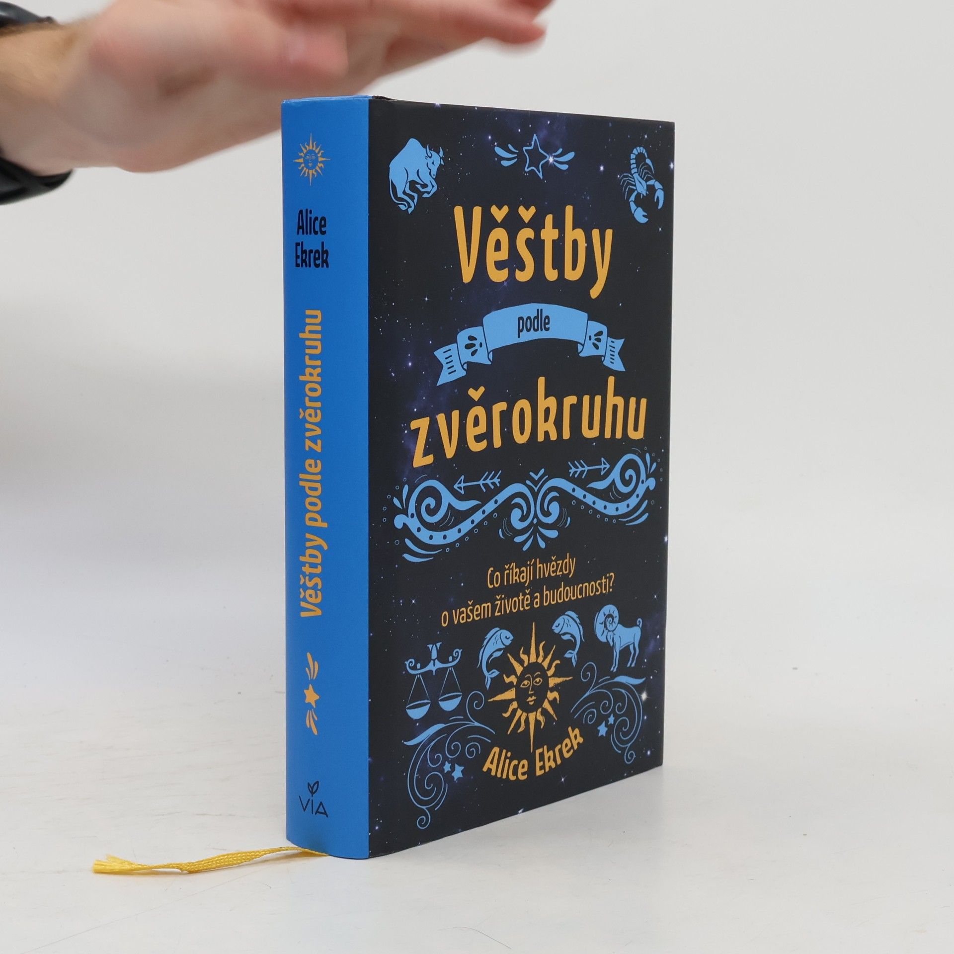 Alice Ekrek Věštby podle zvěrokruhu: Co říkají hvězdy o vašem životě a budoucnosti?