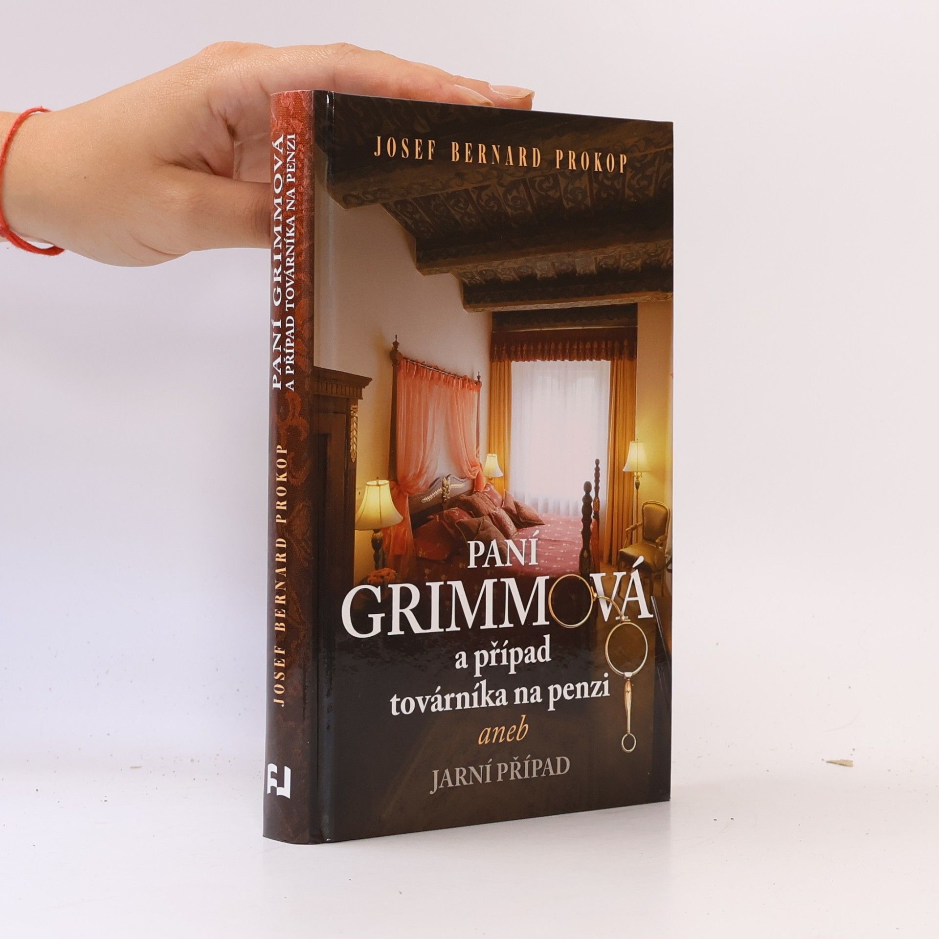 Paní Grimmová a případ továrníka na penzi, aneb, Jarní případ