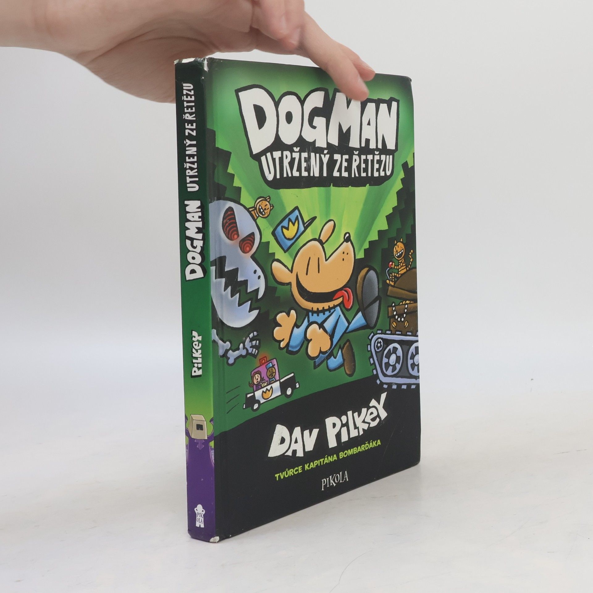 Dav Pilkey Dogman utržený ze řetězu