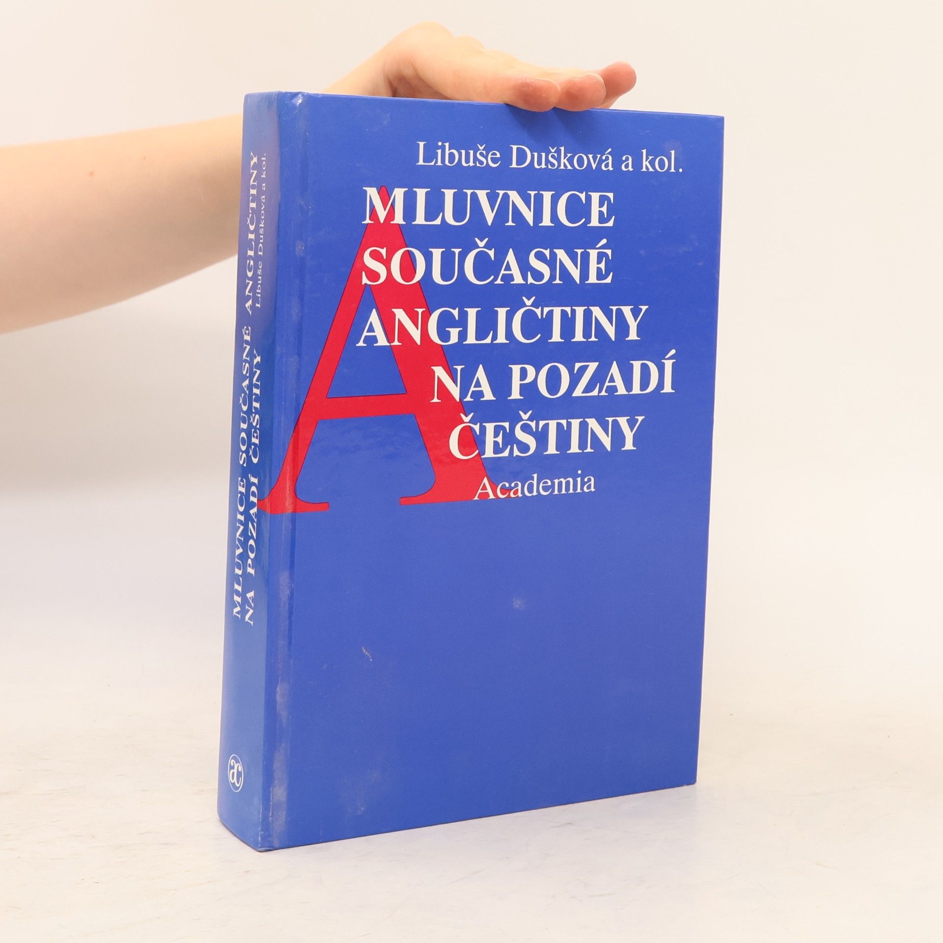 Jarmila Tárnyiková Mluvnice současné angličtiny na pozadí češtiny
