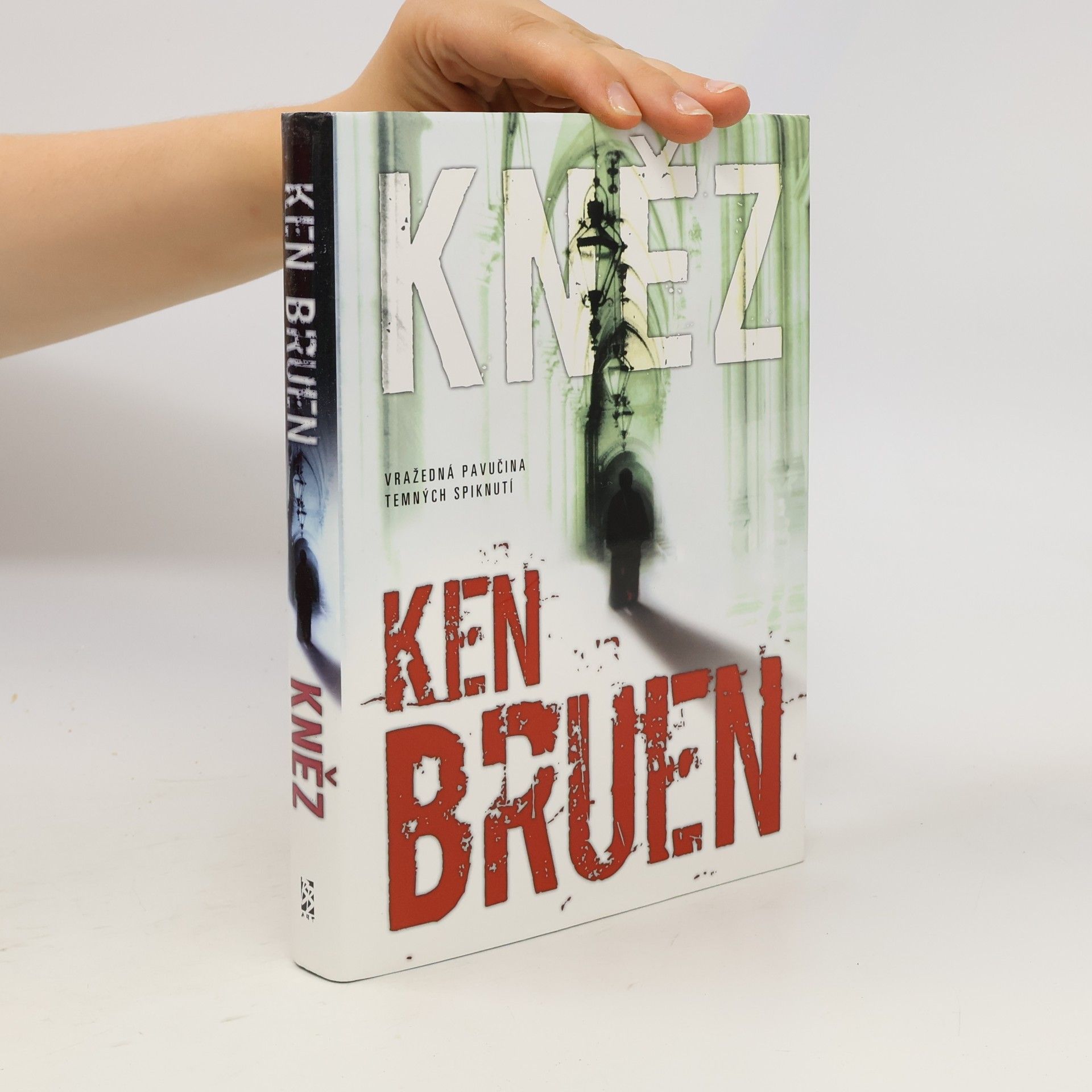 Ken Bruen Kněz