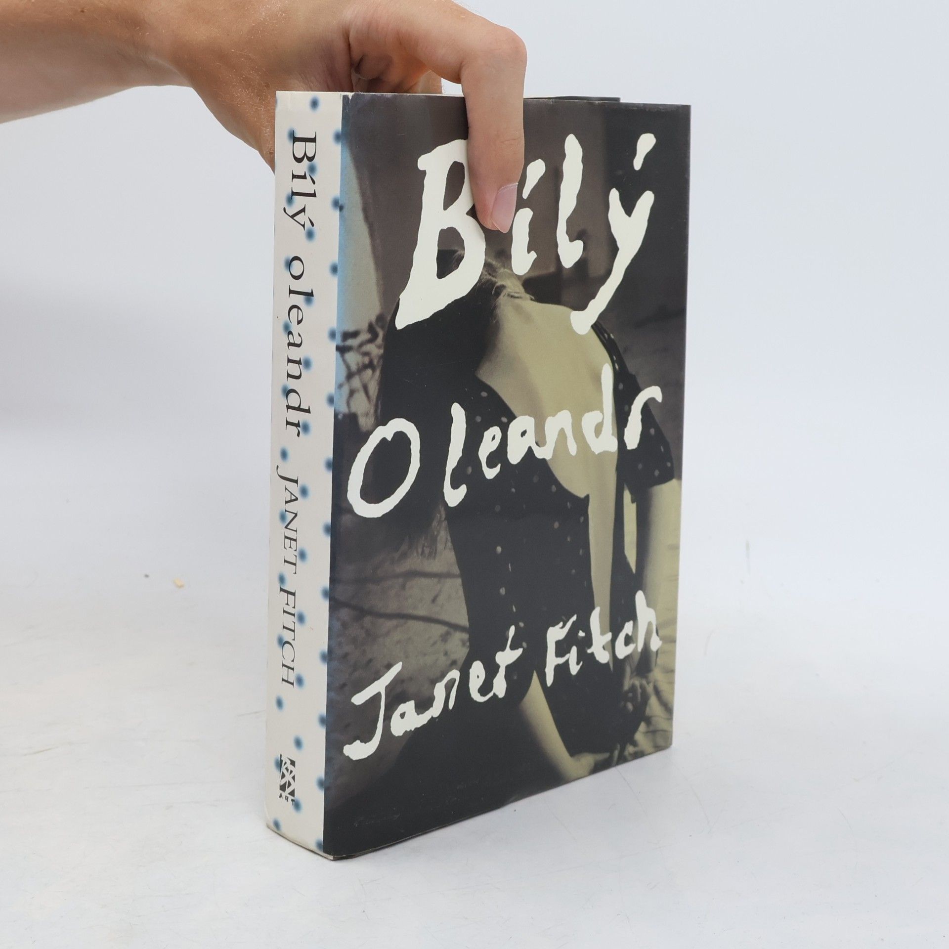 Janet Fitch Bílý oleandr