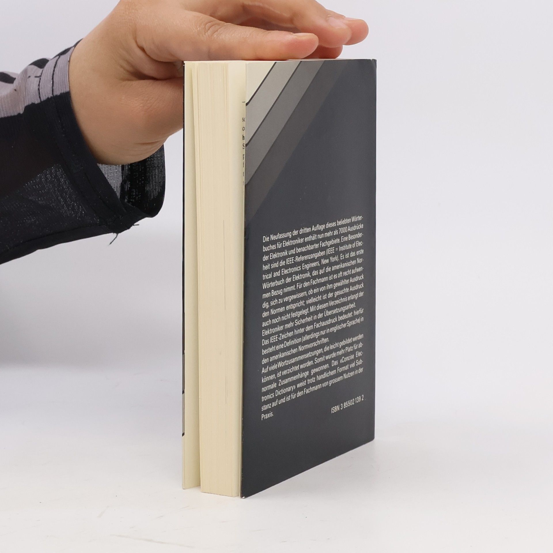 Georg Moellerke Concise electronics dictionary