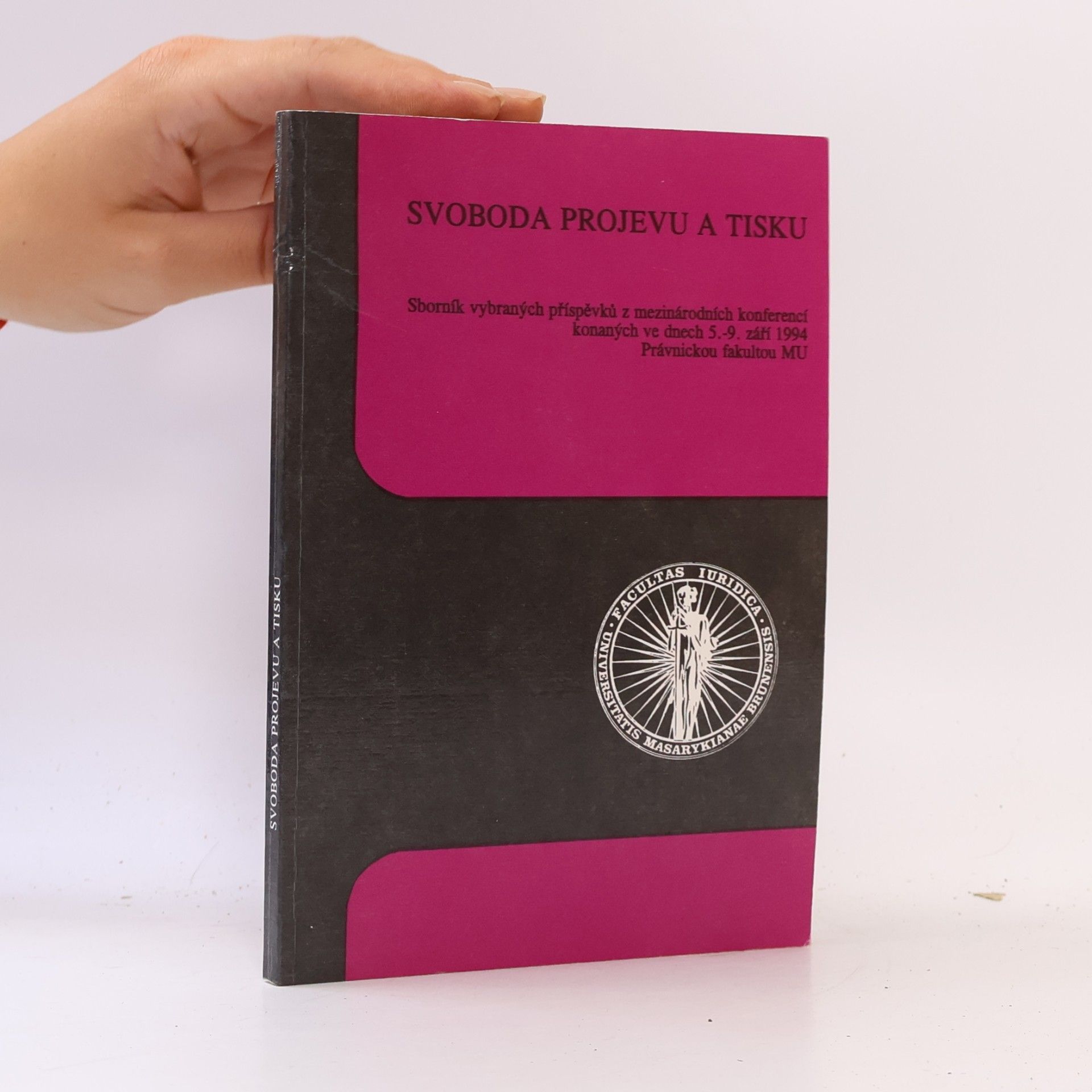 Svoboda projevu a tisku