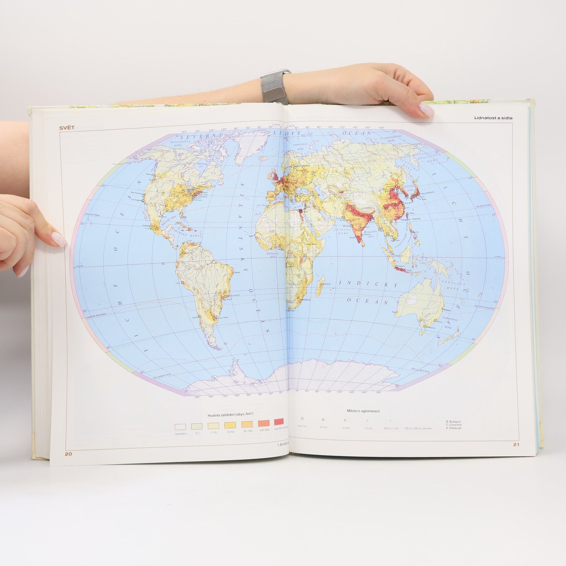 Kolektiv autorů Školní atlas světa