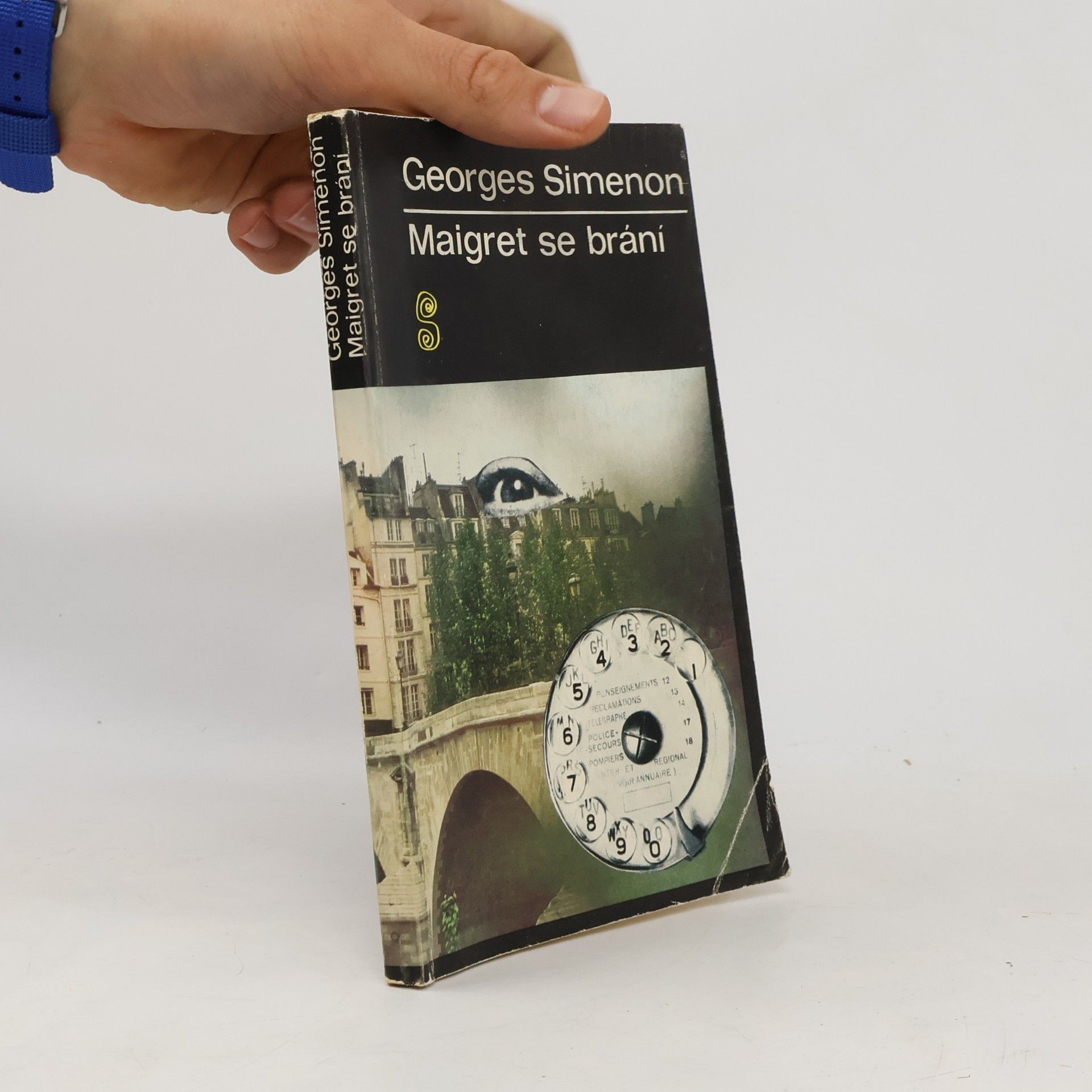 Georges Simenon Maigret se brání