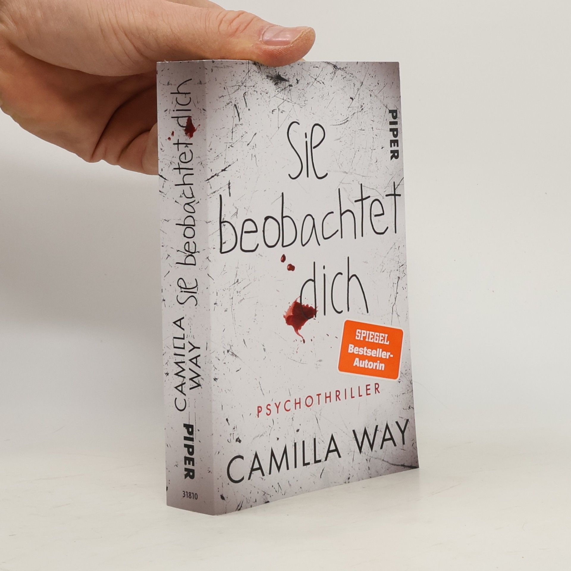Camilla Way Sie beobachtet dich