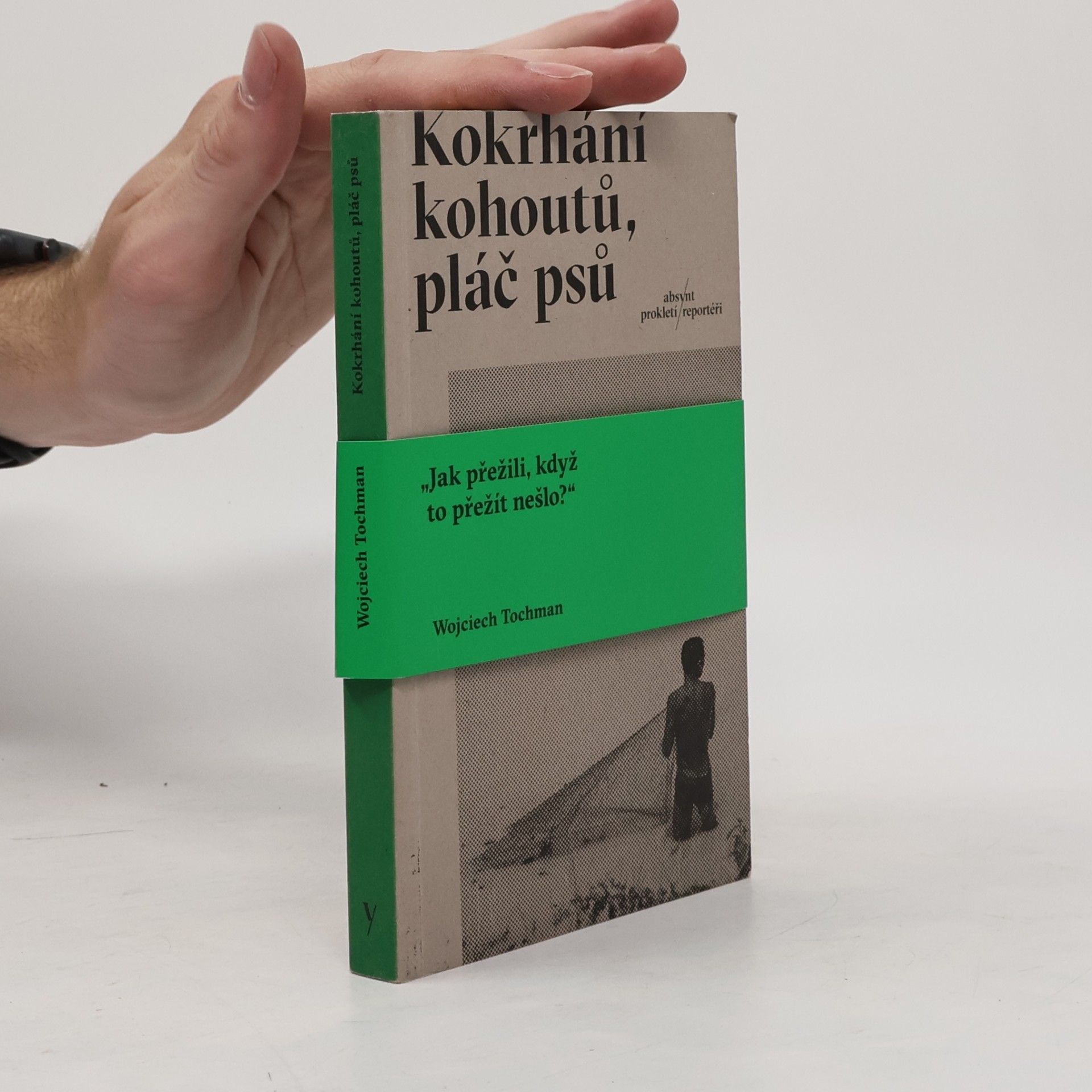 Wojciech Tochman Kokrhání kohoutů, pláč psů