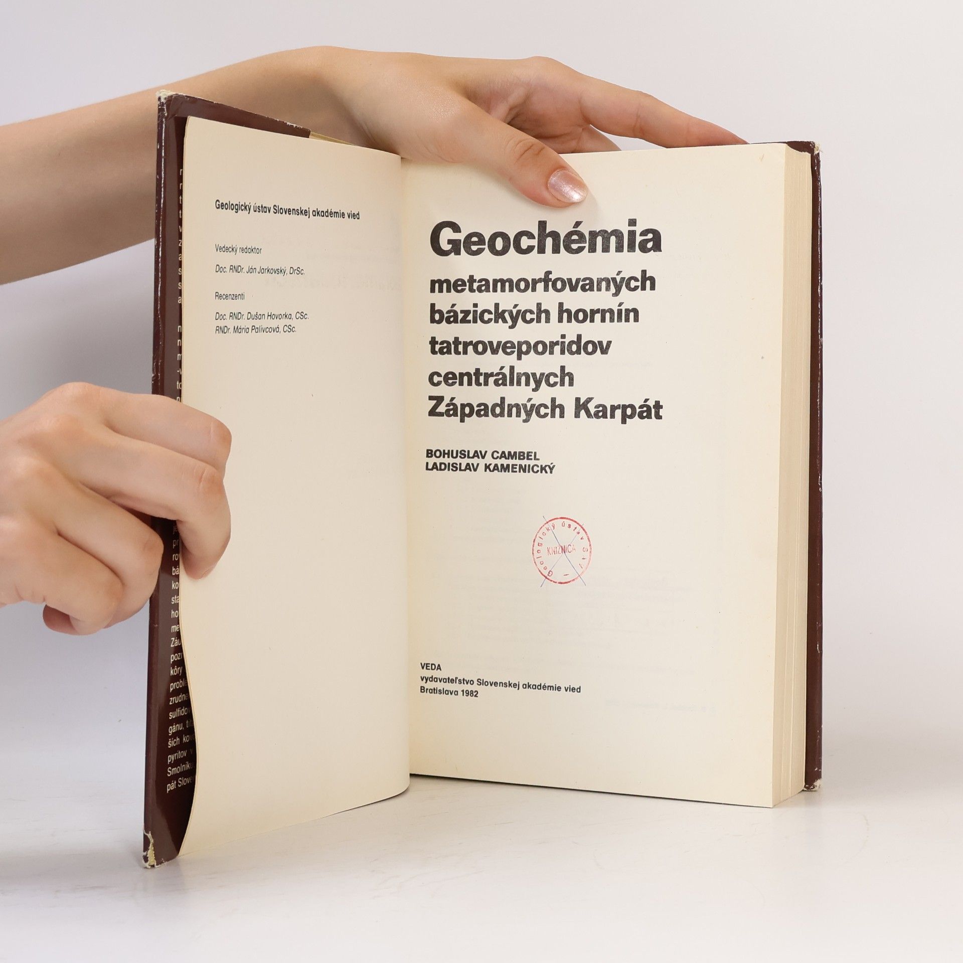 Bohuslav Cambel Geochémia metamorfovaných bázických hornín tatroveporedov centrálnych Západných Karpát