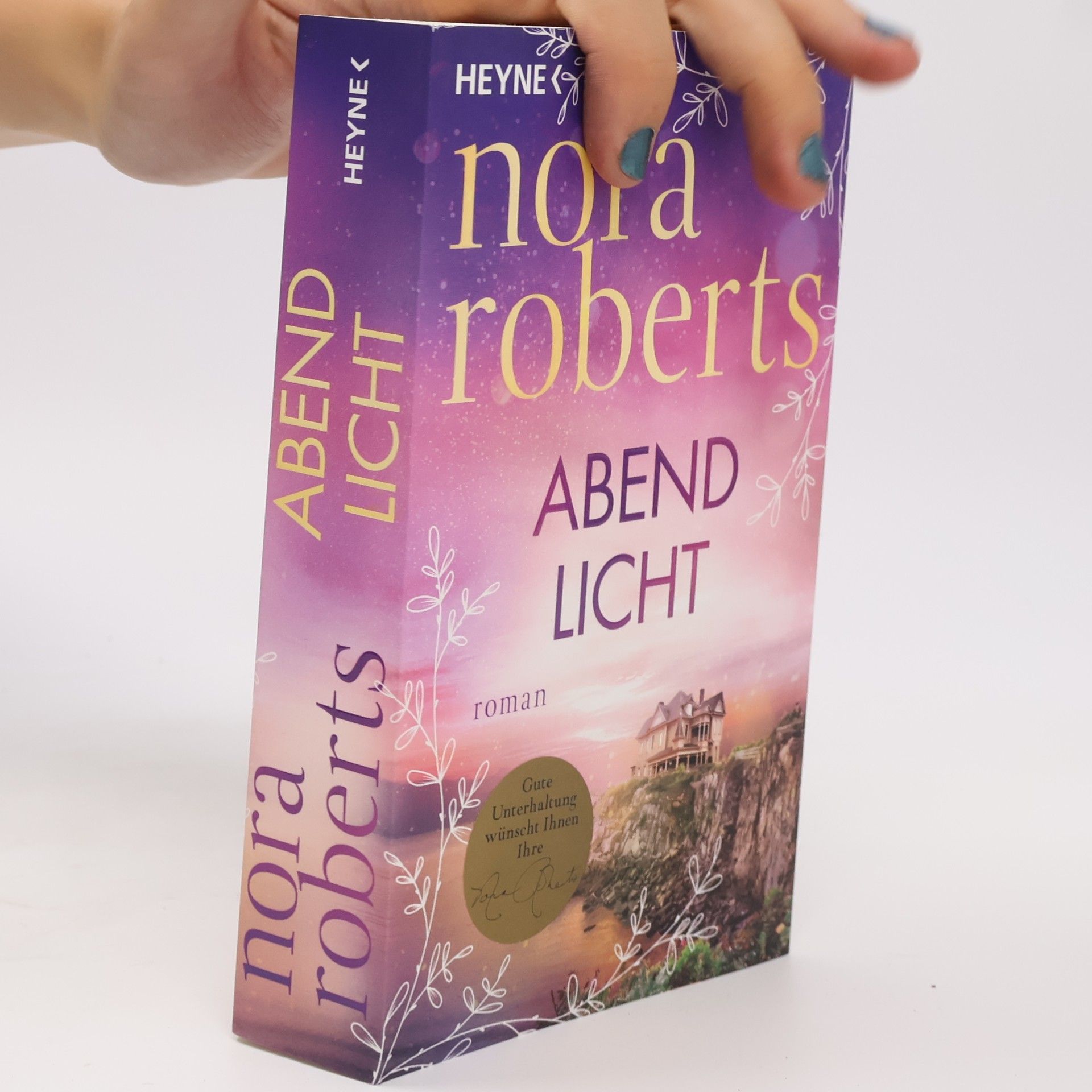 Nora Roberts Abendlicht