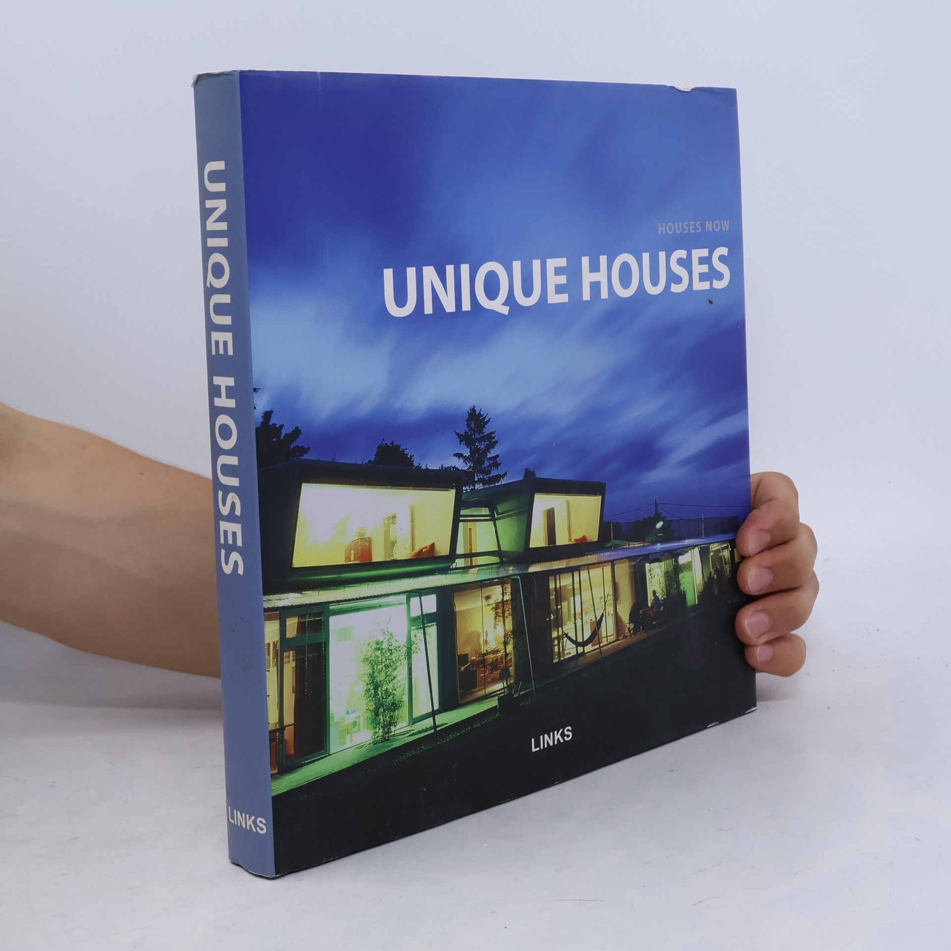 Eduard Broto Unique Houses