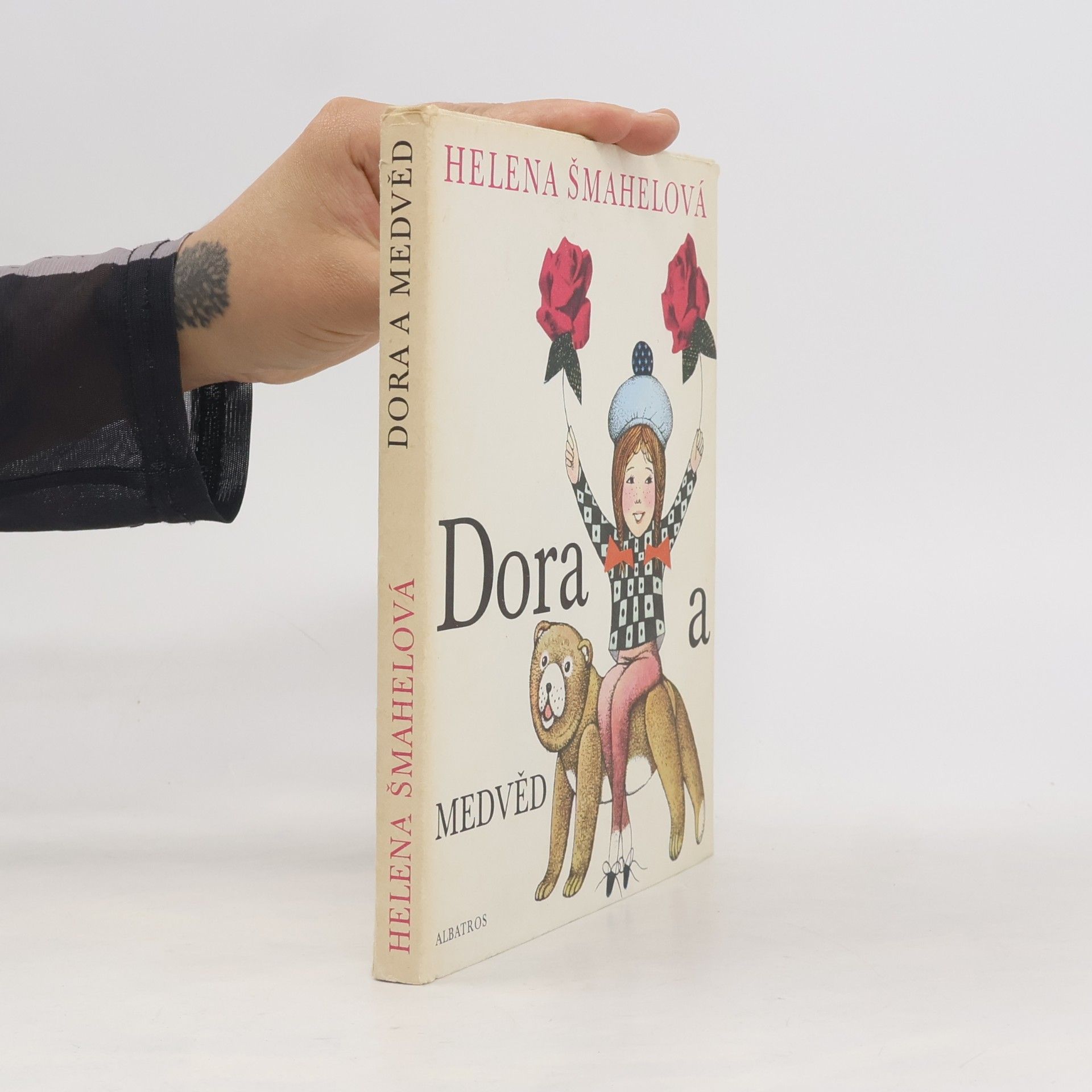 Dora a medvěd