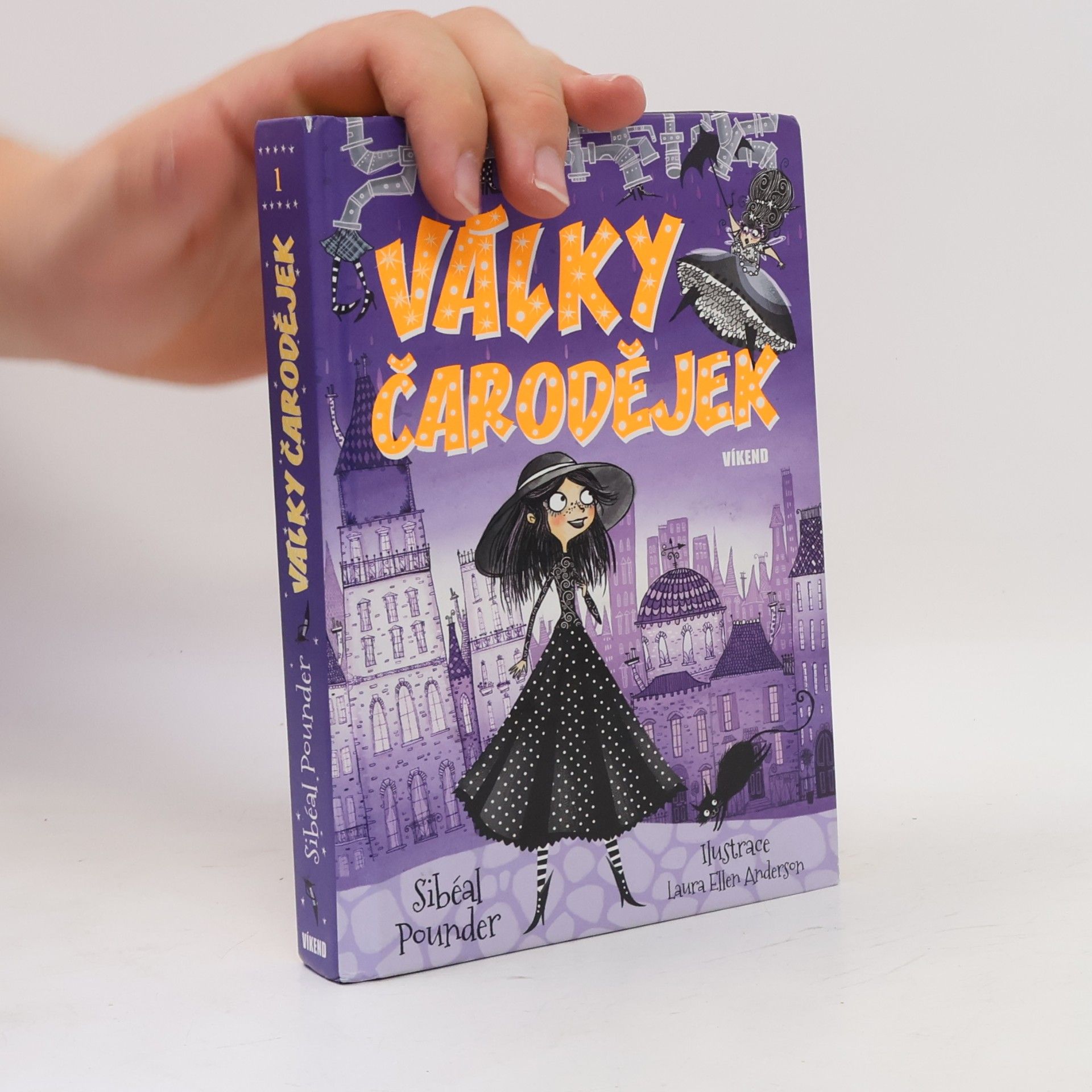 Sibéal Pounder Války čarodějek