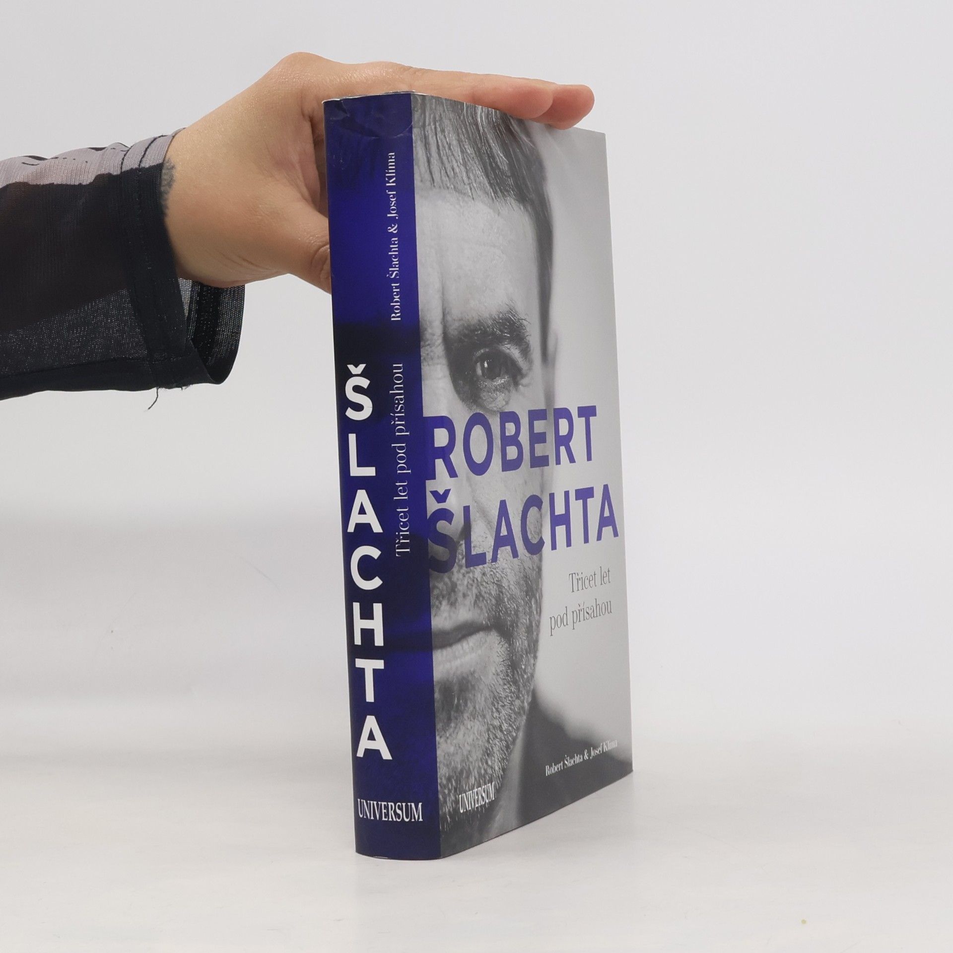 Robert Šlachta Robert Šlachta. Třicet let pod přísahou